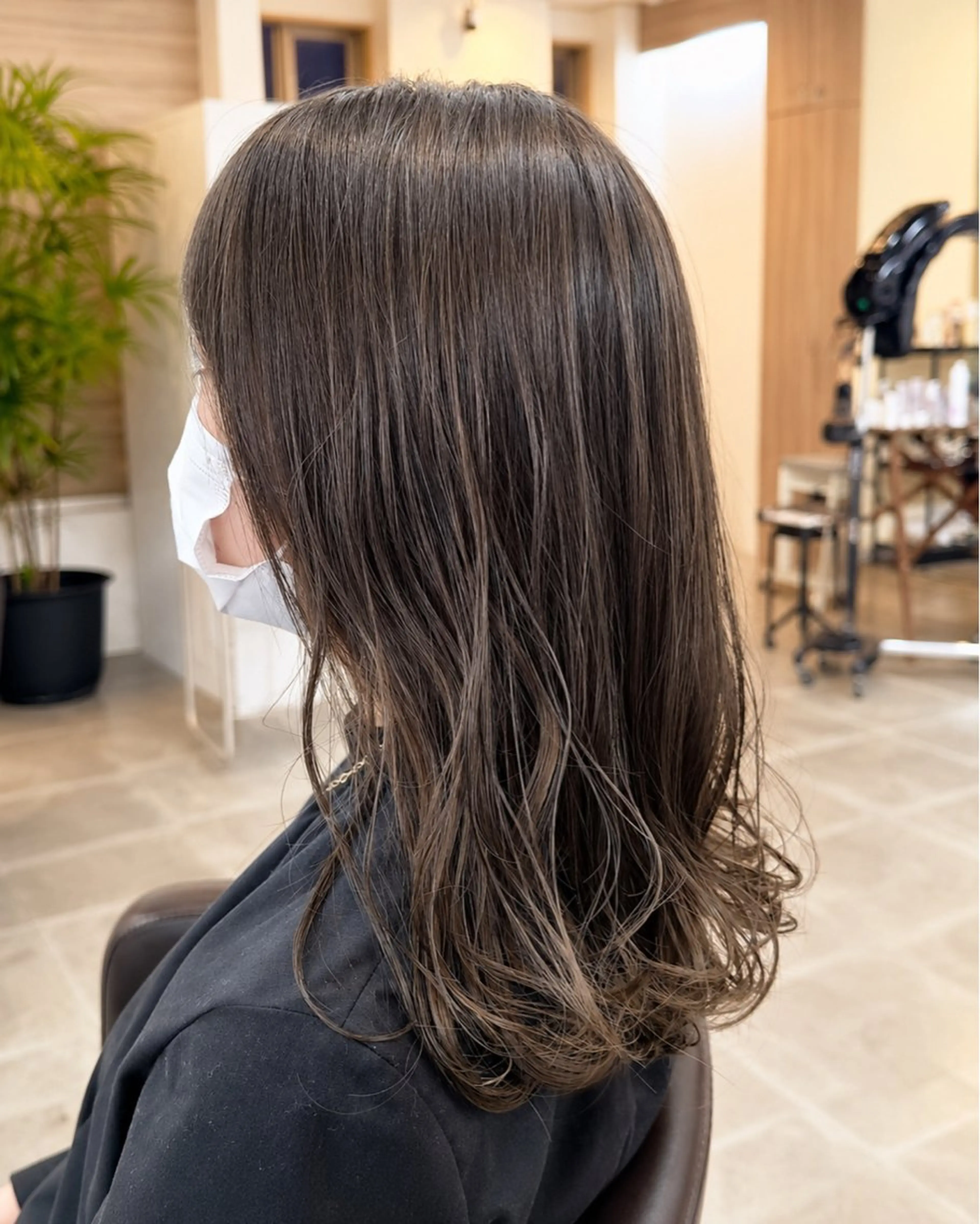 ミディアム 渡邉 顕幸のヘアスタイル