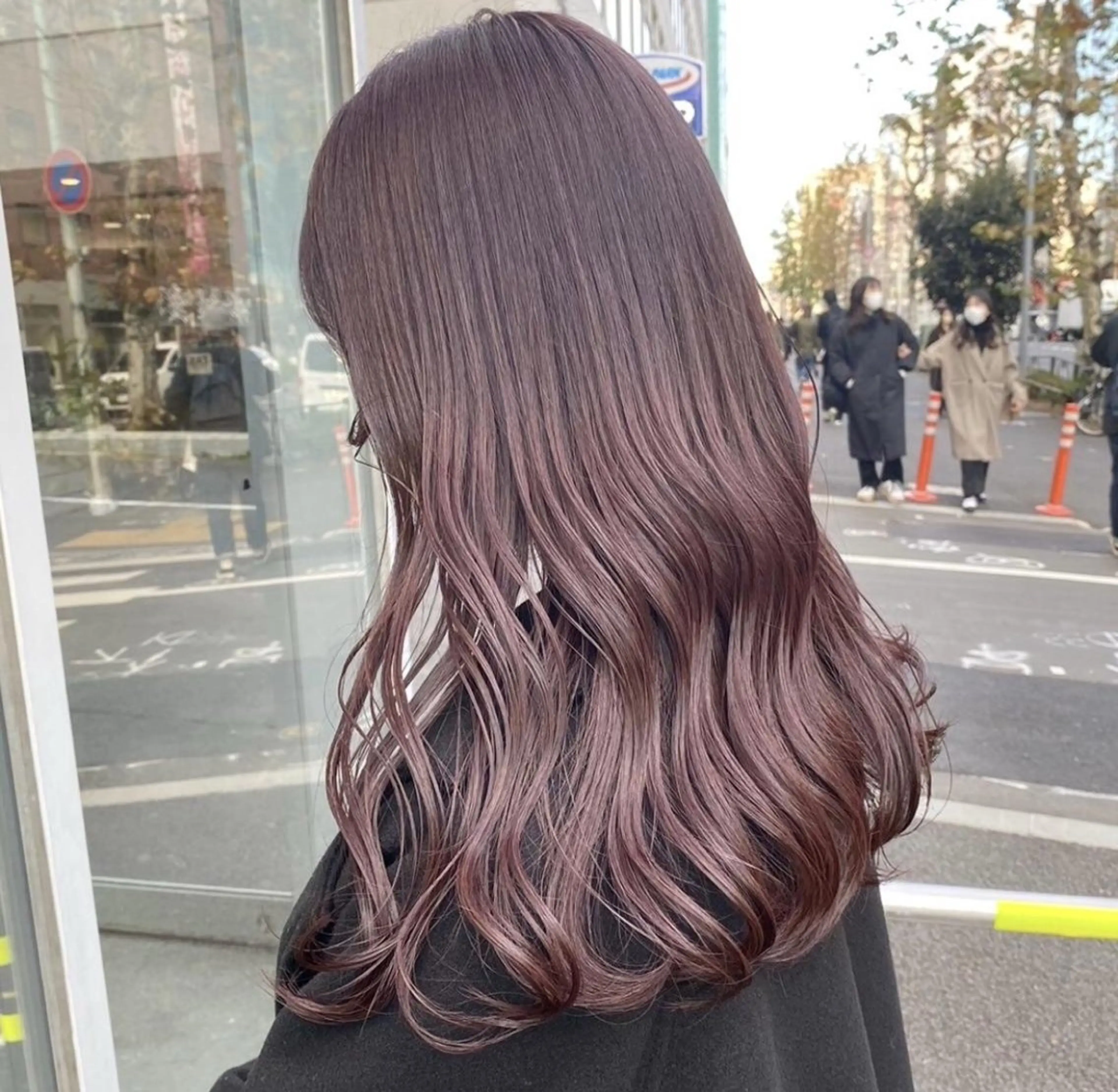 ロング カット ヘアカラー トリートメント 韓国ヘア/ブリーチ無 しWカラー/オリーブのヘアスタイル