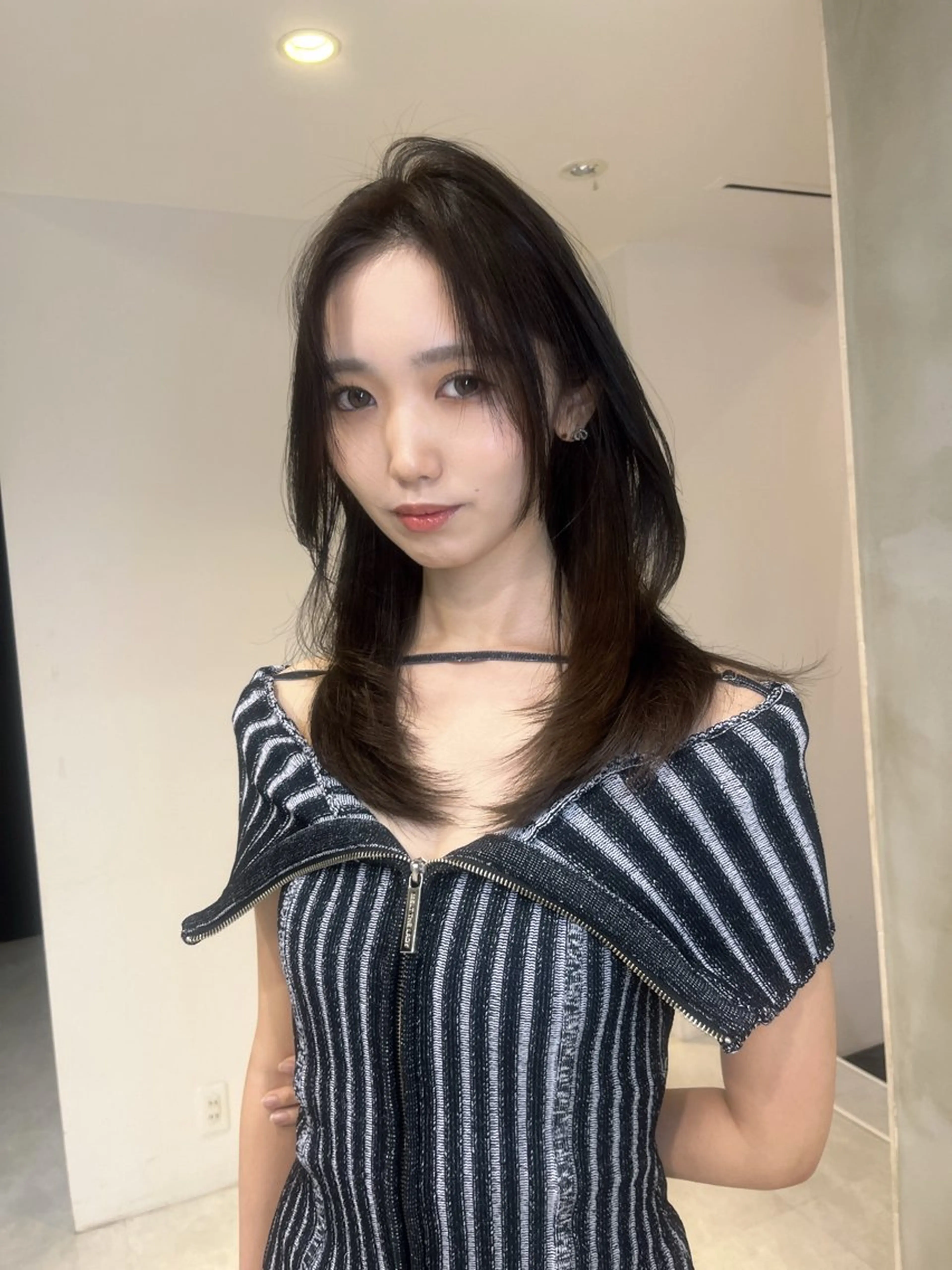 ロング カット ヘアカラー トリートメント 海野翔吾🇨🇳 ワンホンレイヤーのヘアスタイル