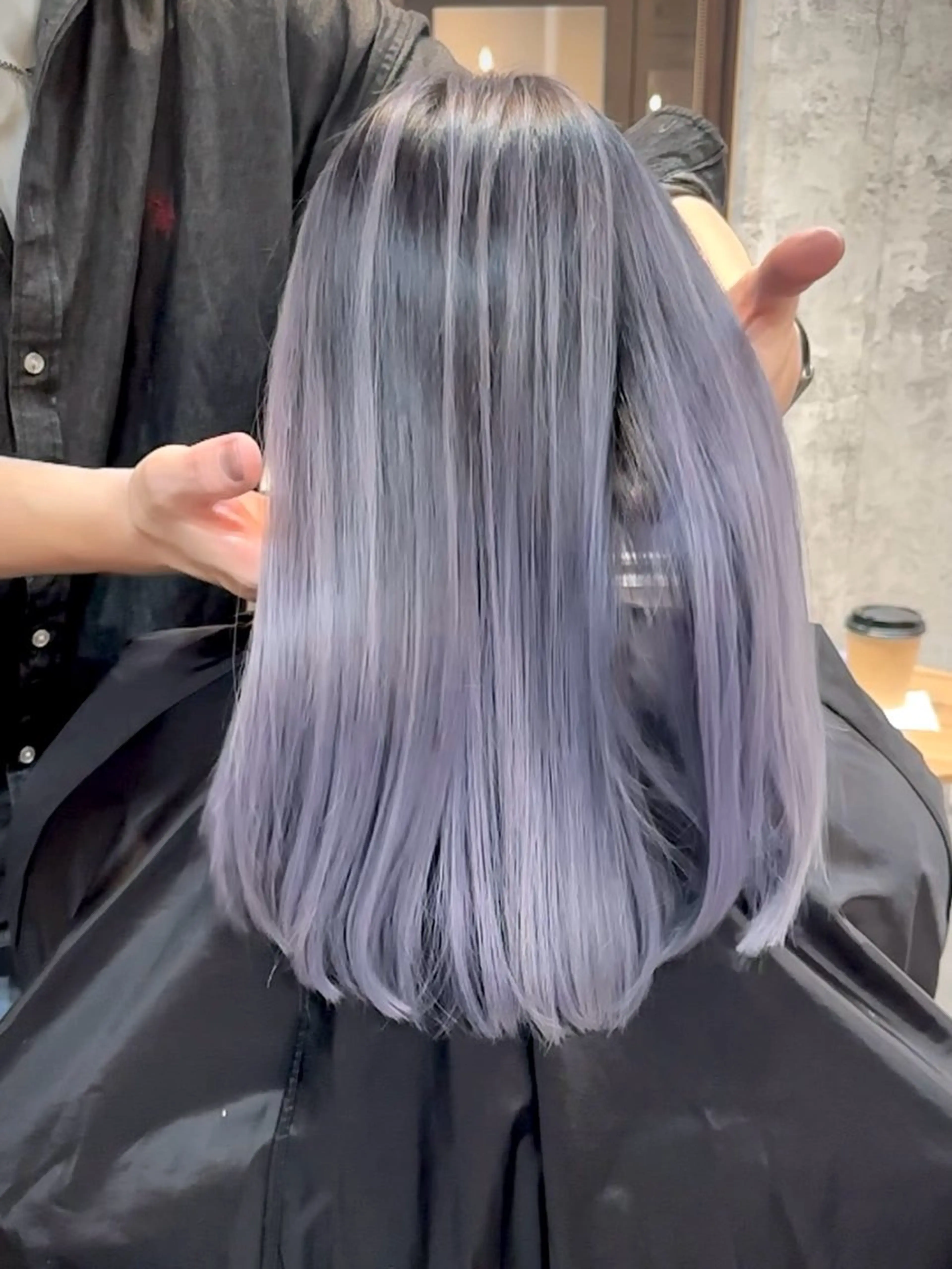 ロング ハイライト レイヤーカット 🔷ブリーチバレイヤ ージュ🔷飯野達也のヘアスタイル