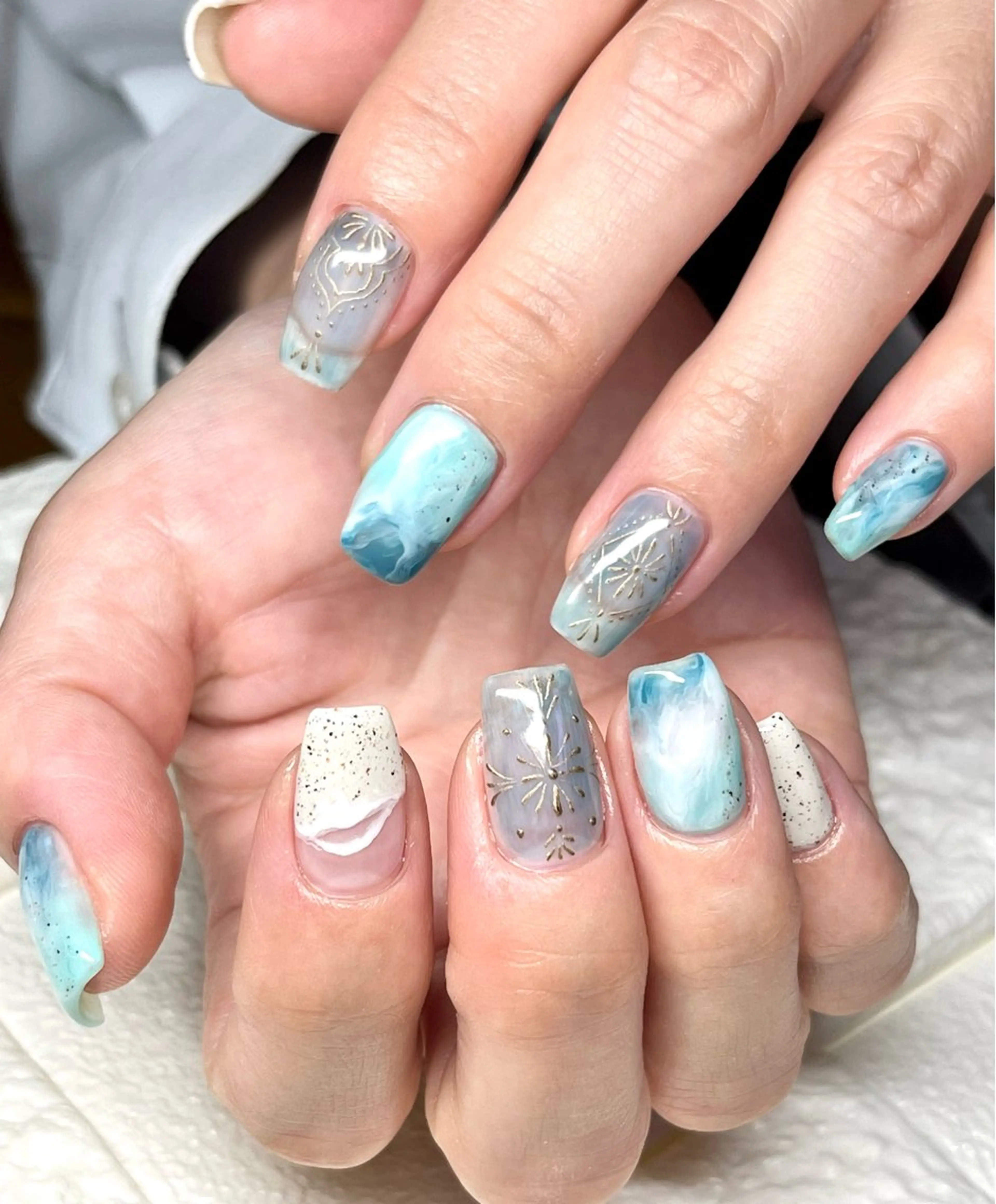 ミディアム ネイル ニュアンスネイル ハンドネイル まり りぃ〜んのネイルデザイン