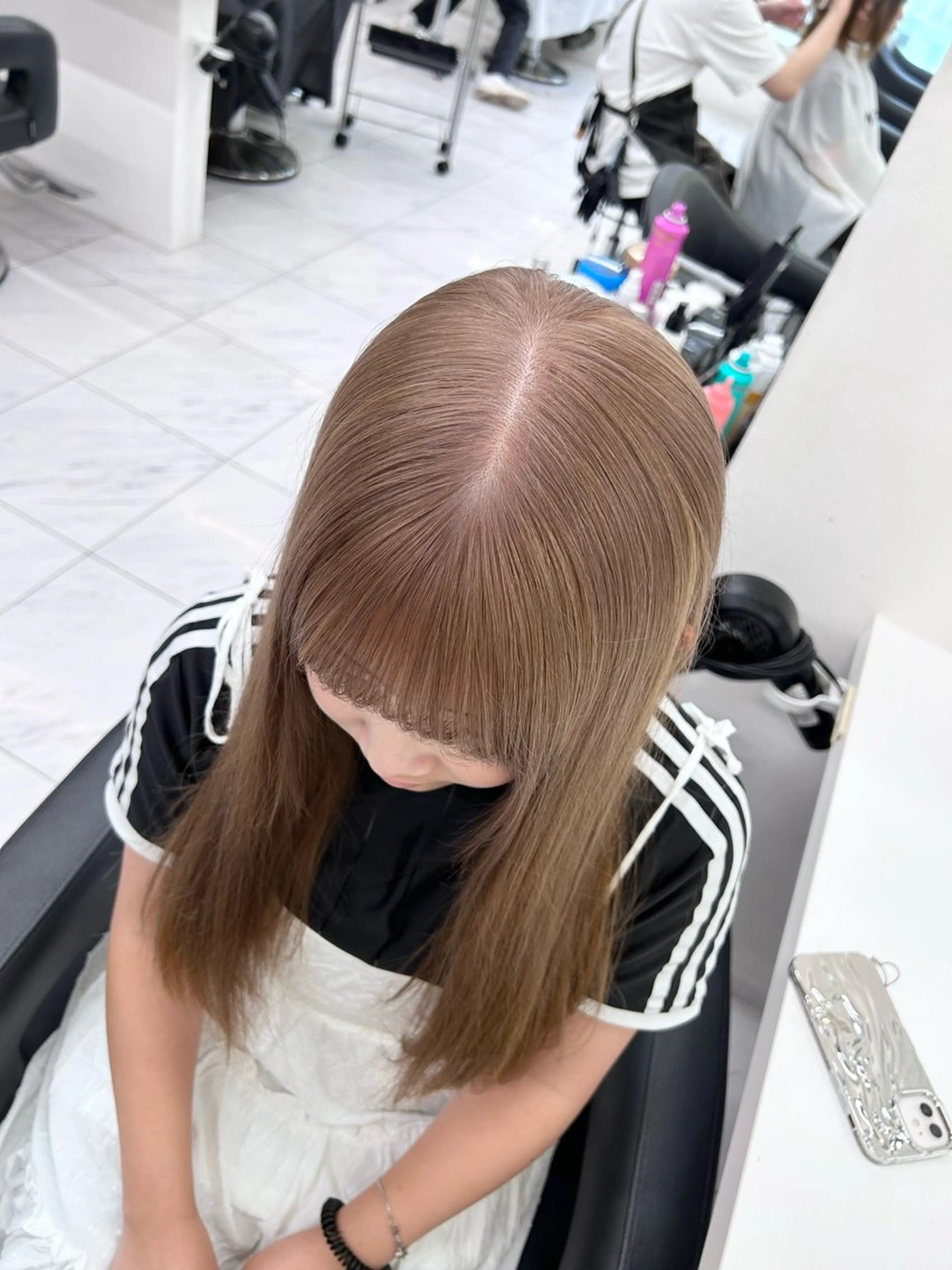 カラー ヘアカラー トリートメント 透明感ベージュ🤎 ナチュラルレイヤーのヘアスタイル