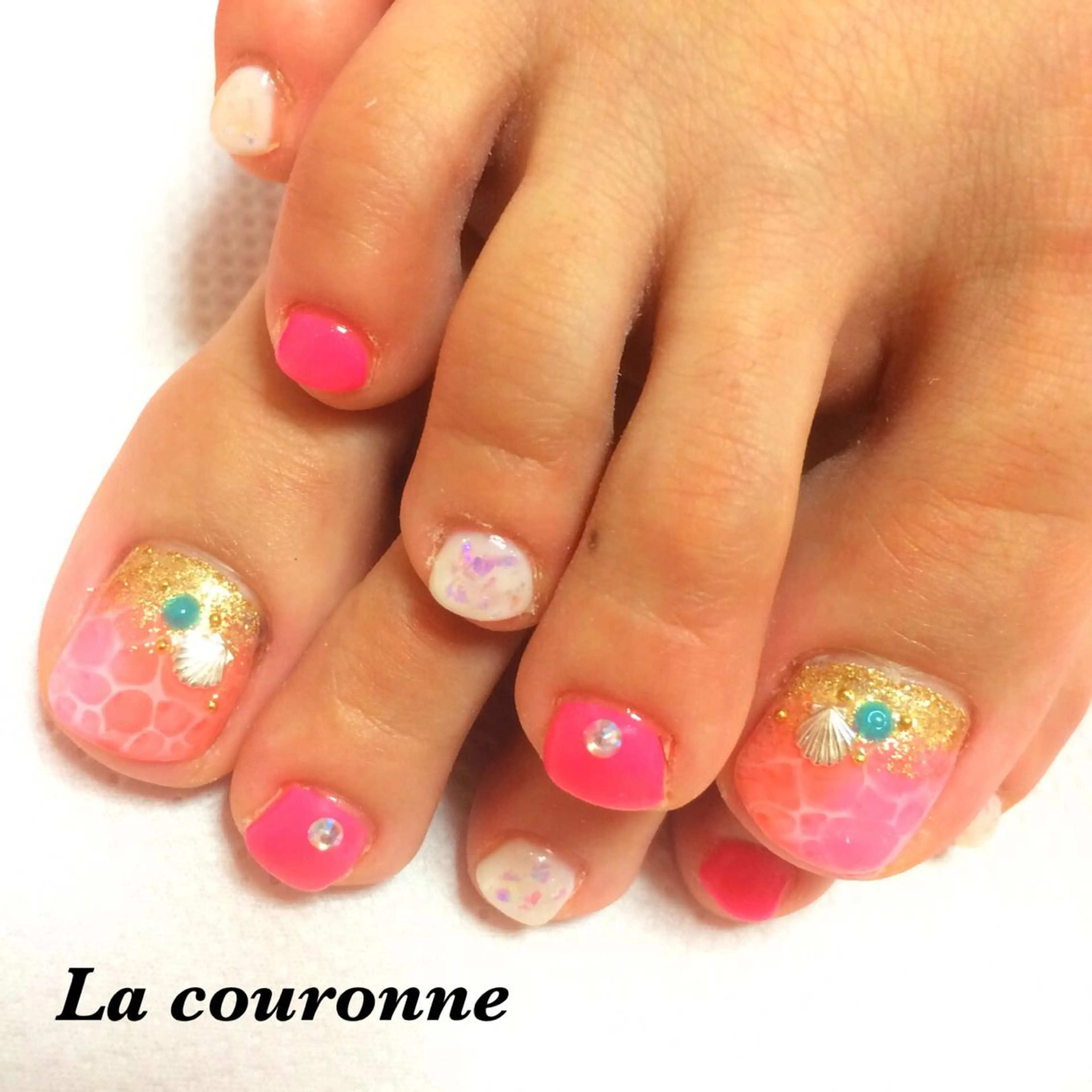 ネイル Lacouronne NATSUMIのネイルデザイン