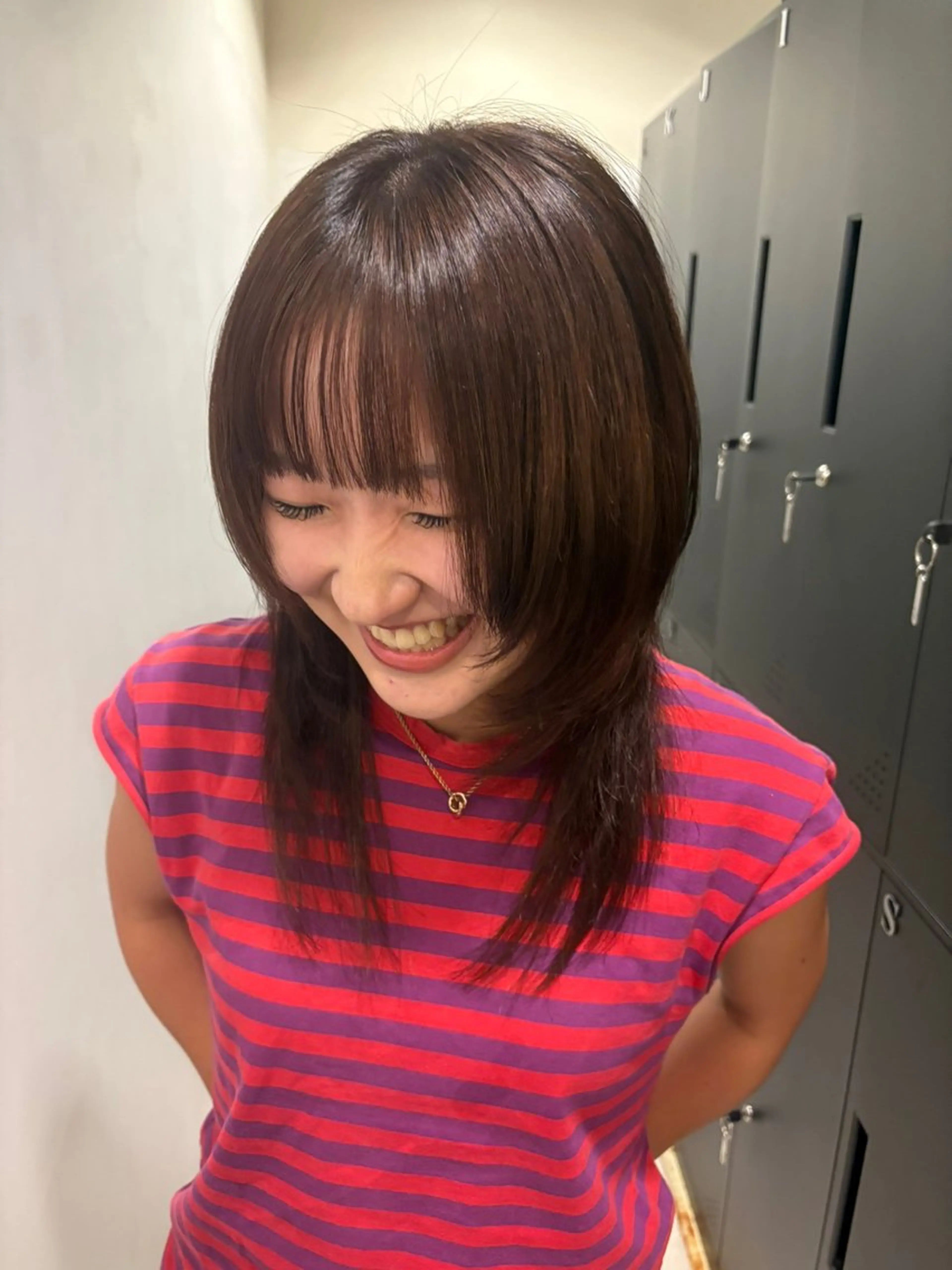 カラー 秋山 琉羽のヘアスタイル