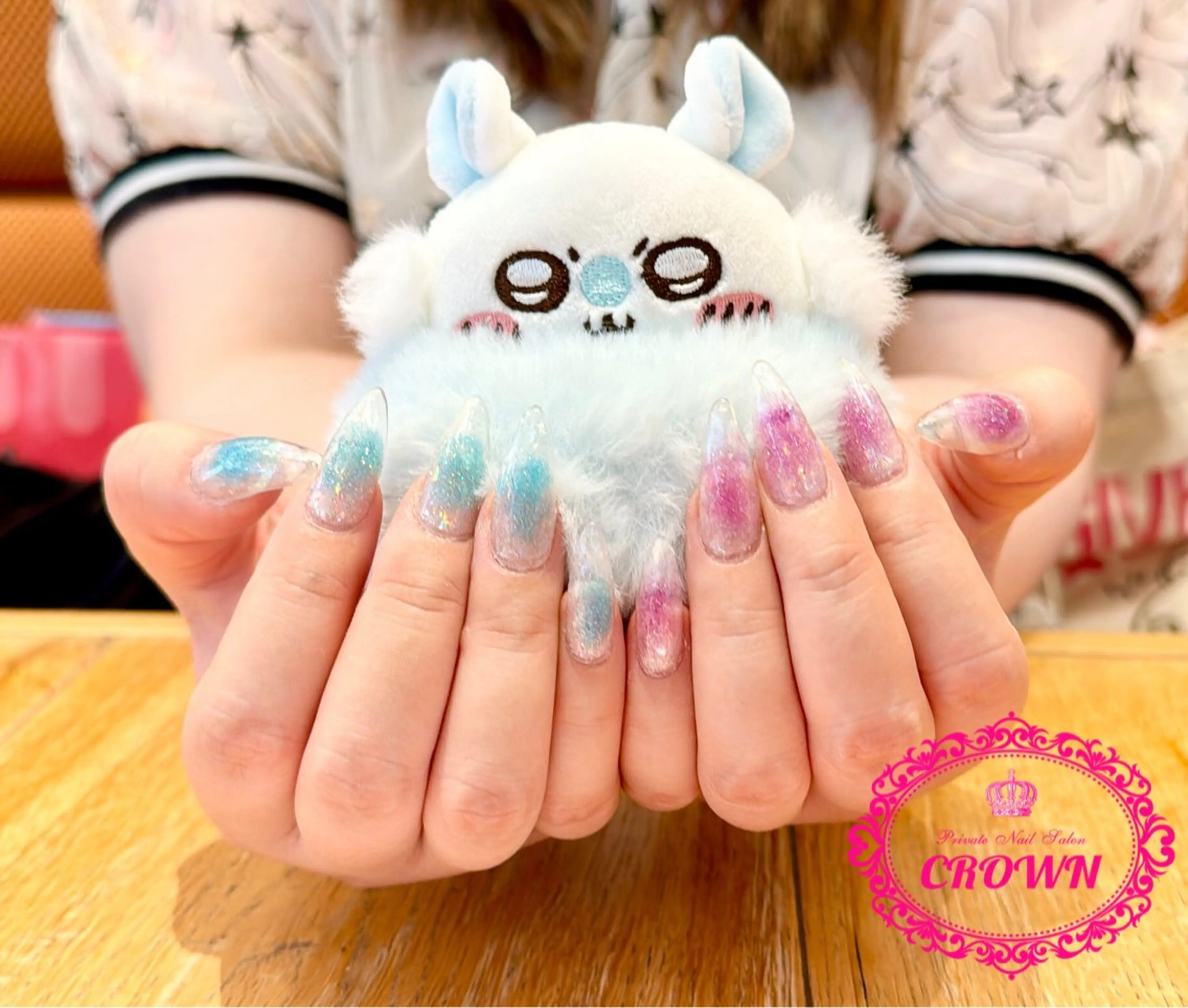 ネイル CROWN プライベートサロンのネイルデザイン