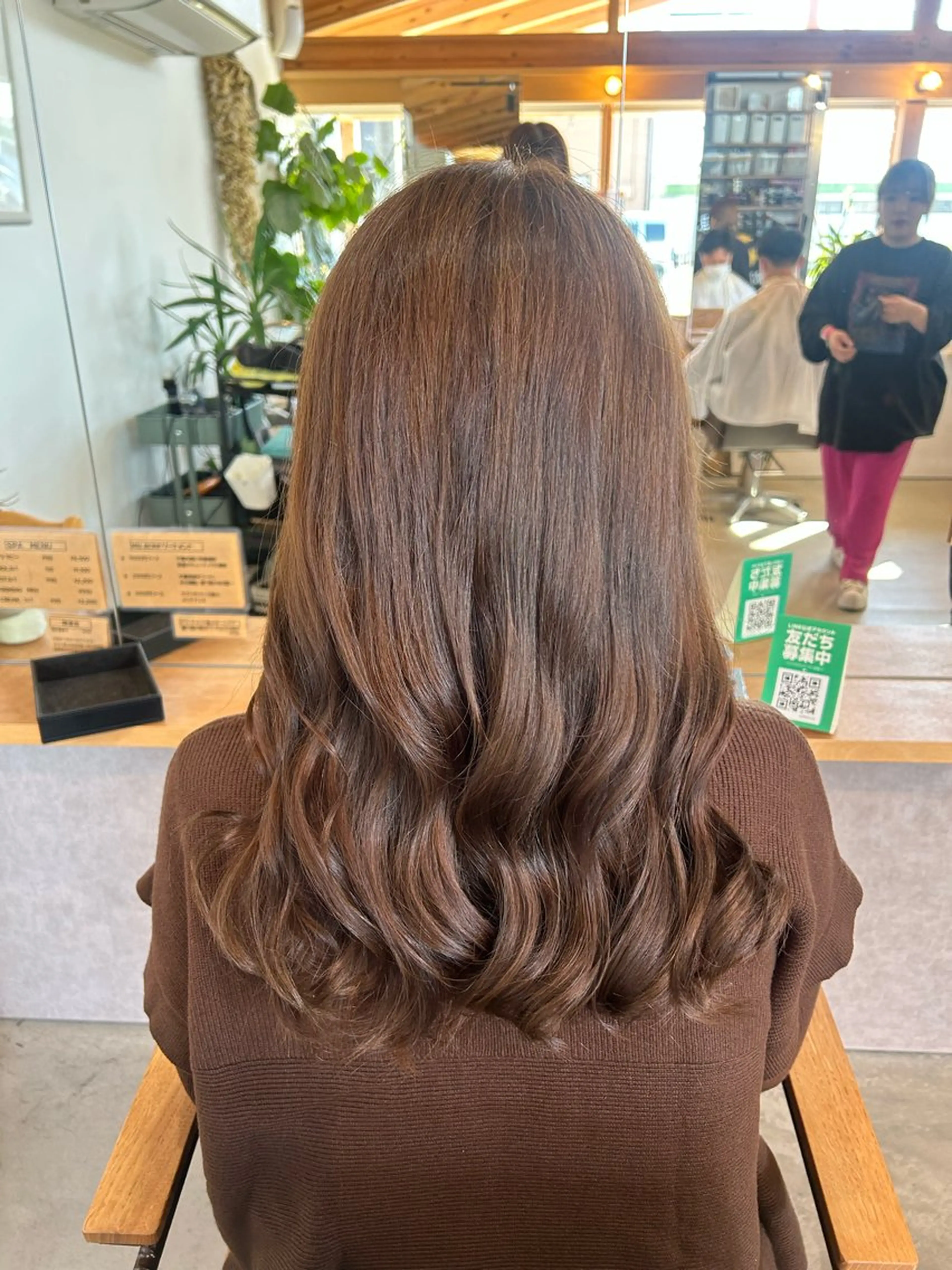 ロング カラー ブラウンカラー ヘアカラー JuJu (orange)のマツエク・マツパデザイン