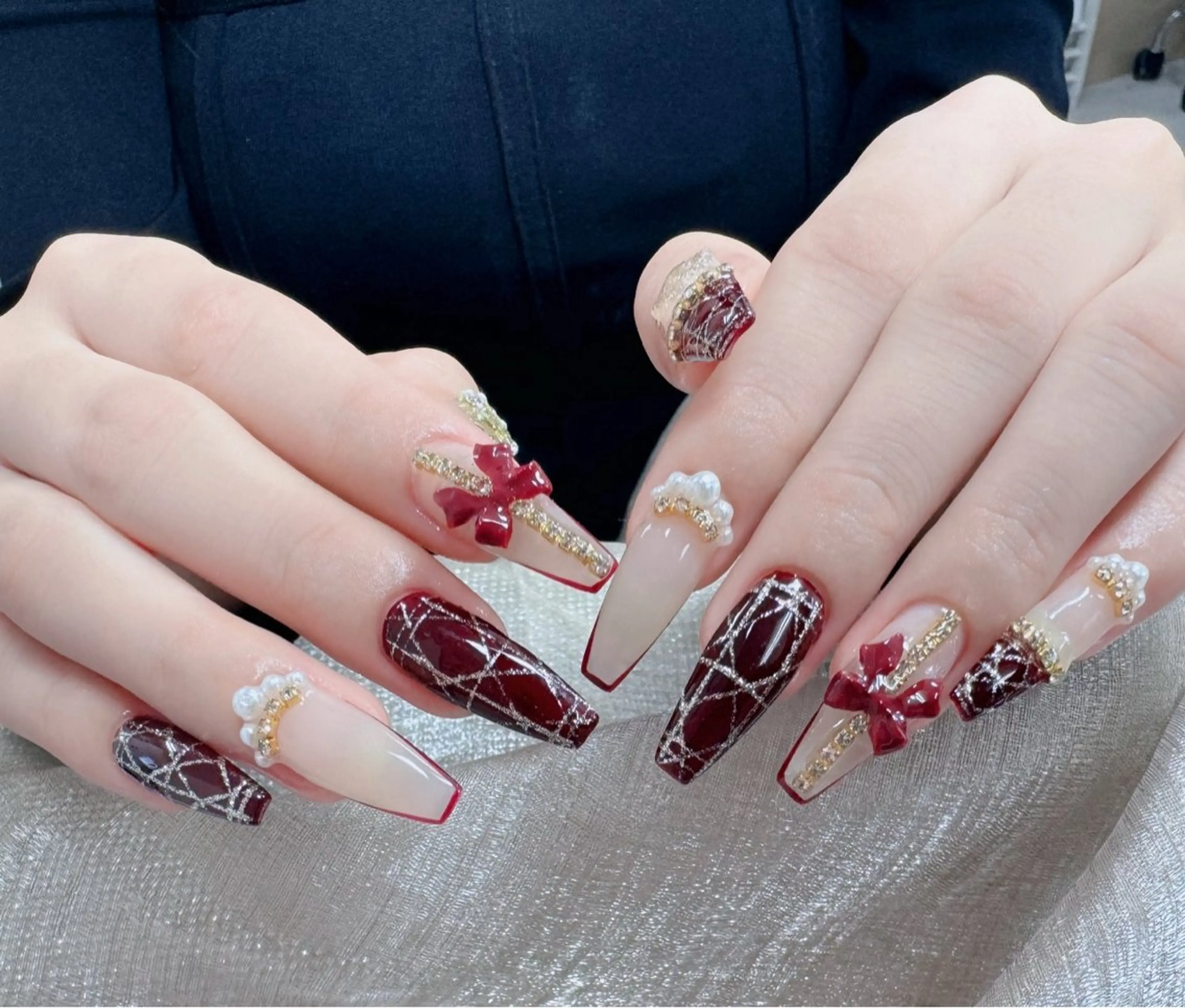 ネイル フレンチネイル ジェルネイル ガラスフレンチ ハロウィン ハート ハンドネイル H.baby Nail Salonのネイルデザイン