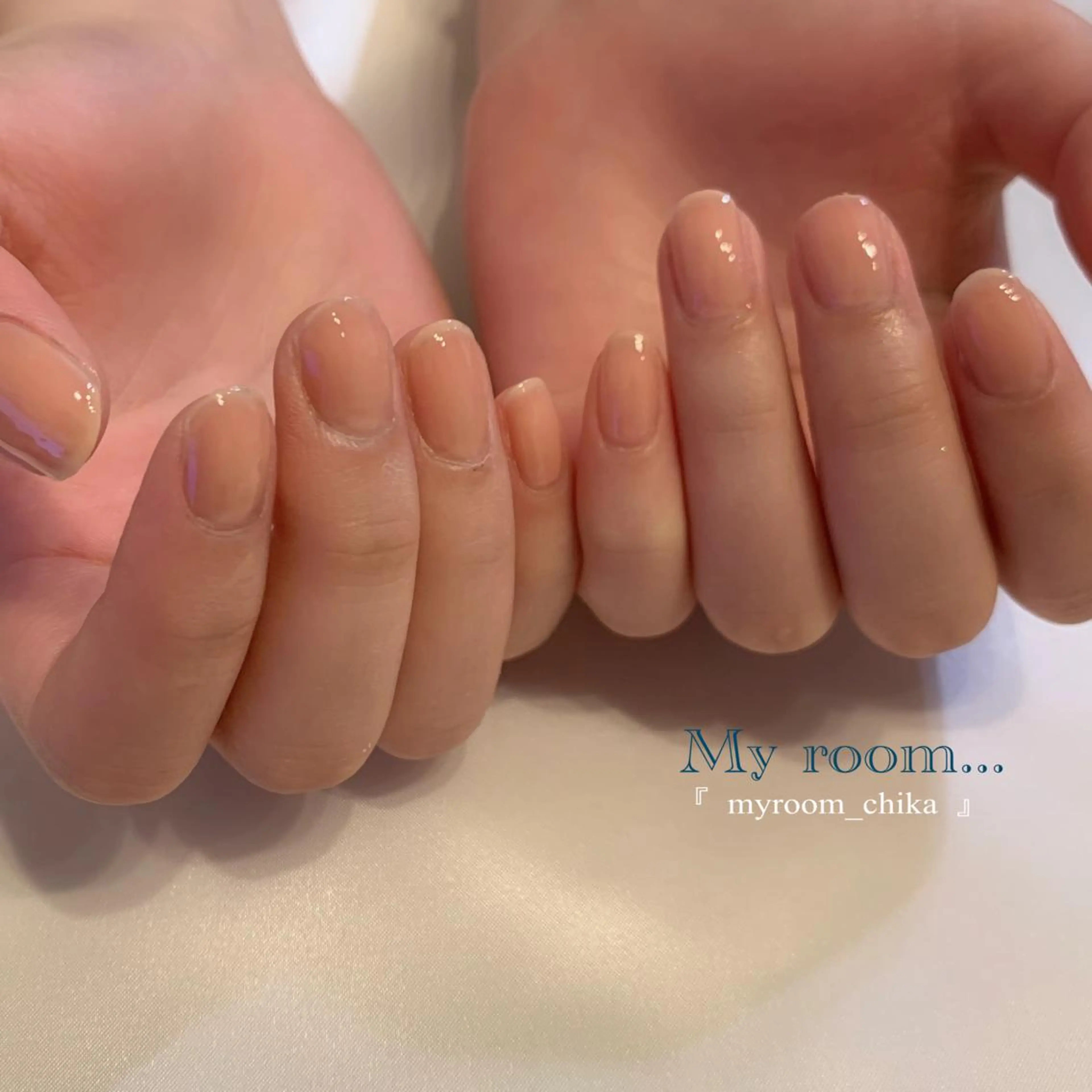 ネイル Amua.facial salon所属・ネイル・ハーブ Amua.新宿御苑のエステ・リラクイメージ