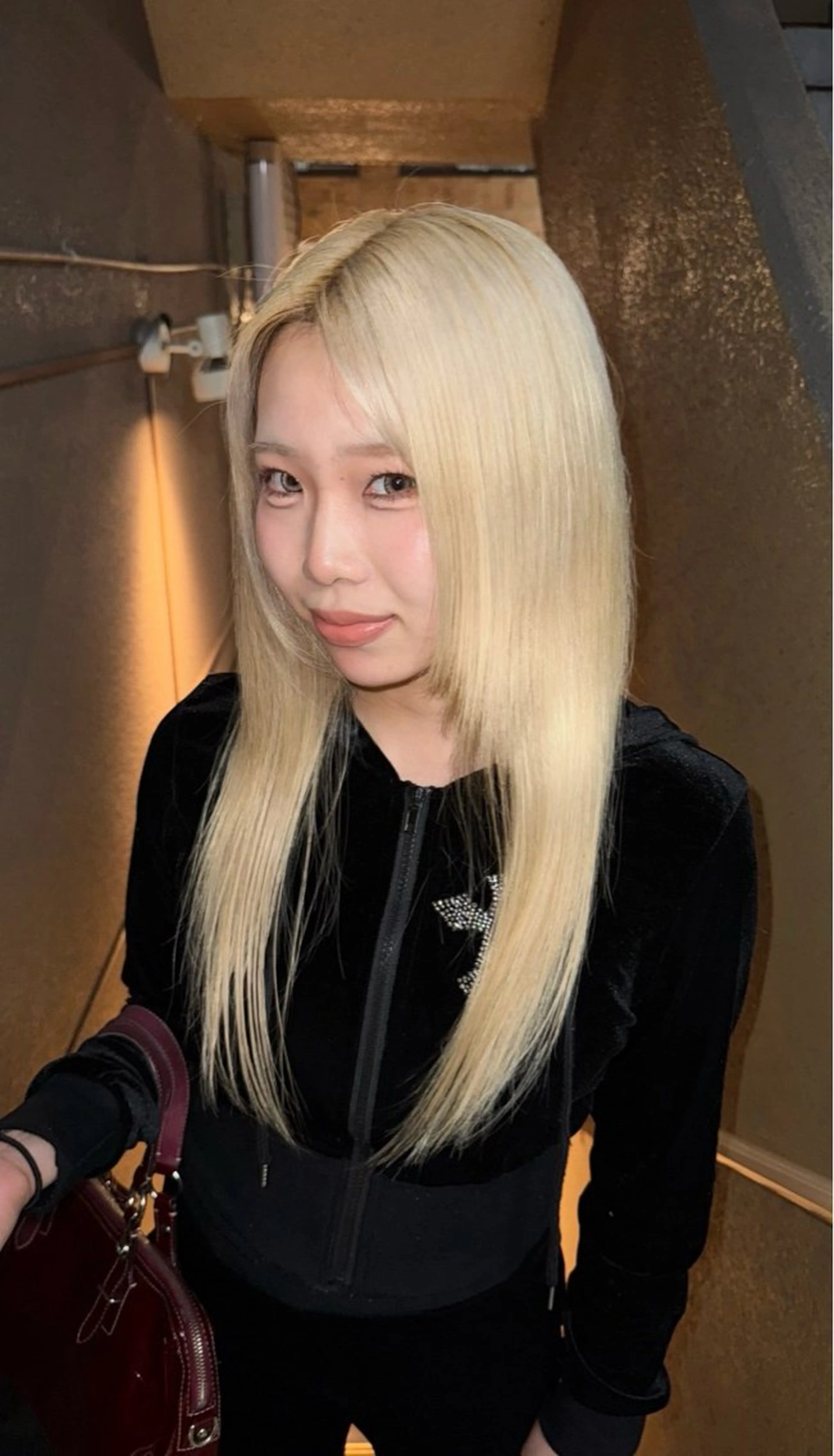 カラー ブリーチ ハイトーンカラー 澁谷 咲映のヘアスタイル