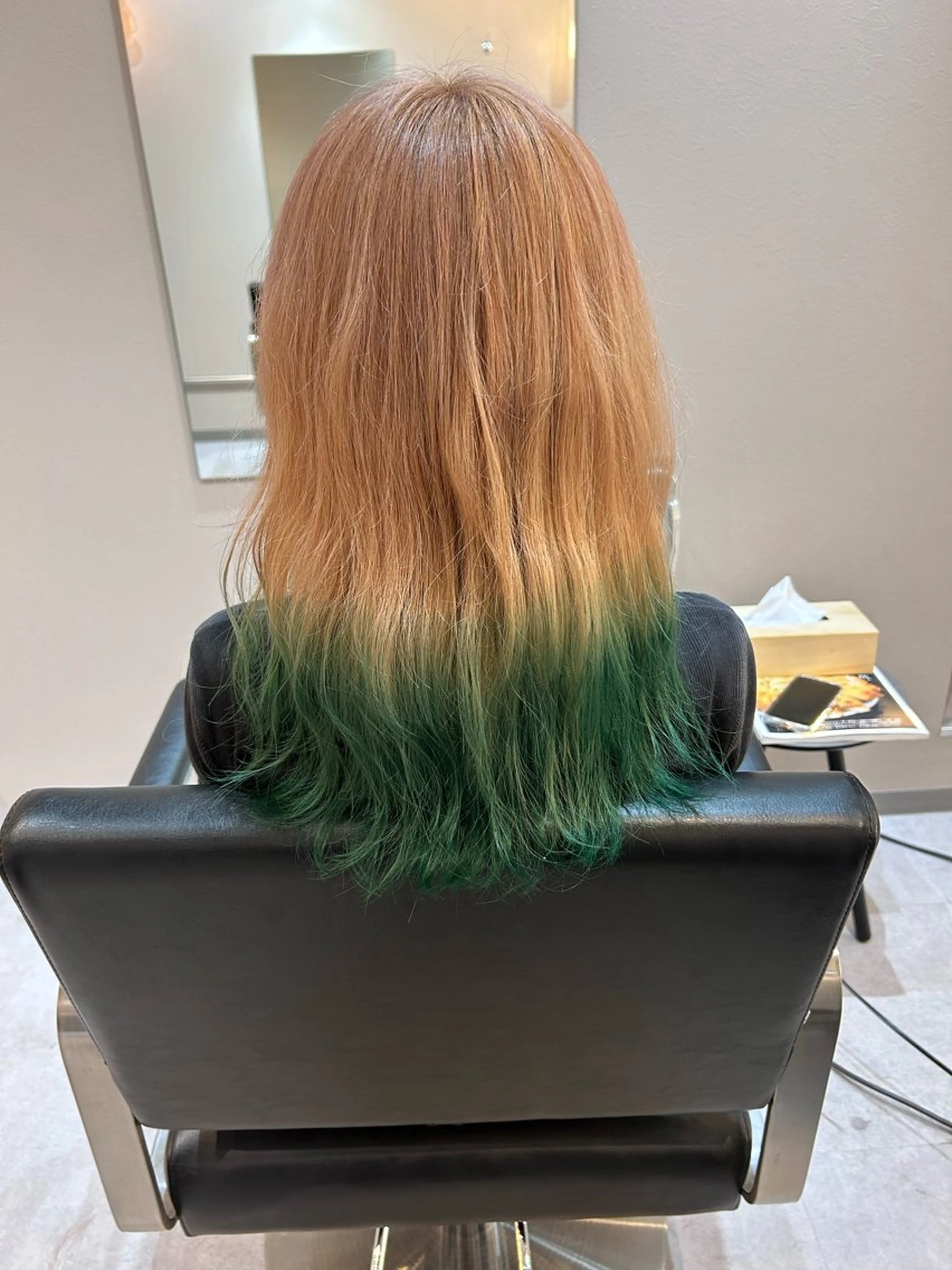 ロング カラー TOSHIKI 透明感カラー🌈のヘアスタイル