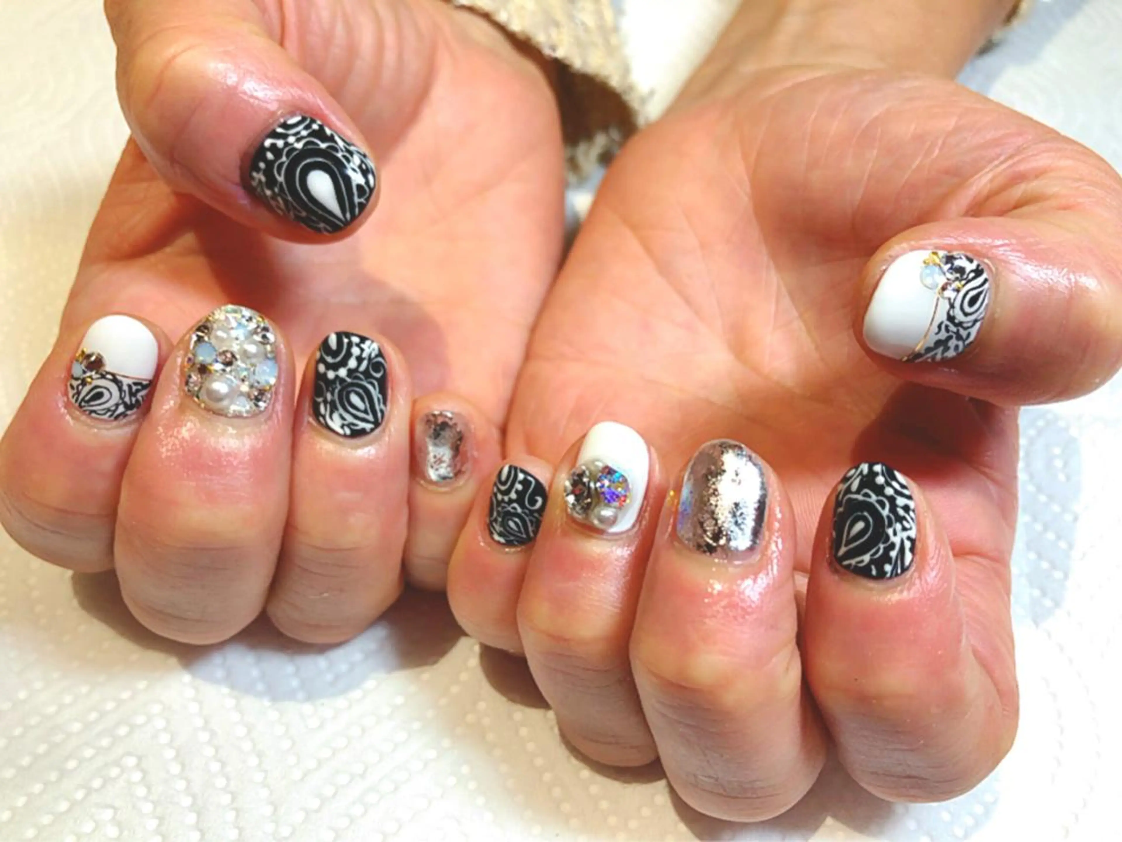 ネイル Li'leaNail AINAのネイルデザイン