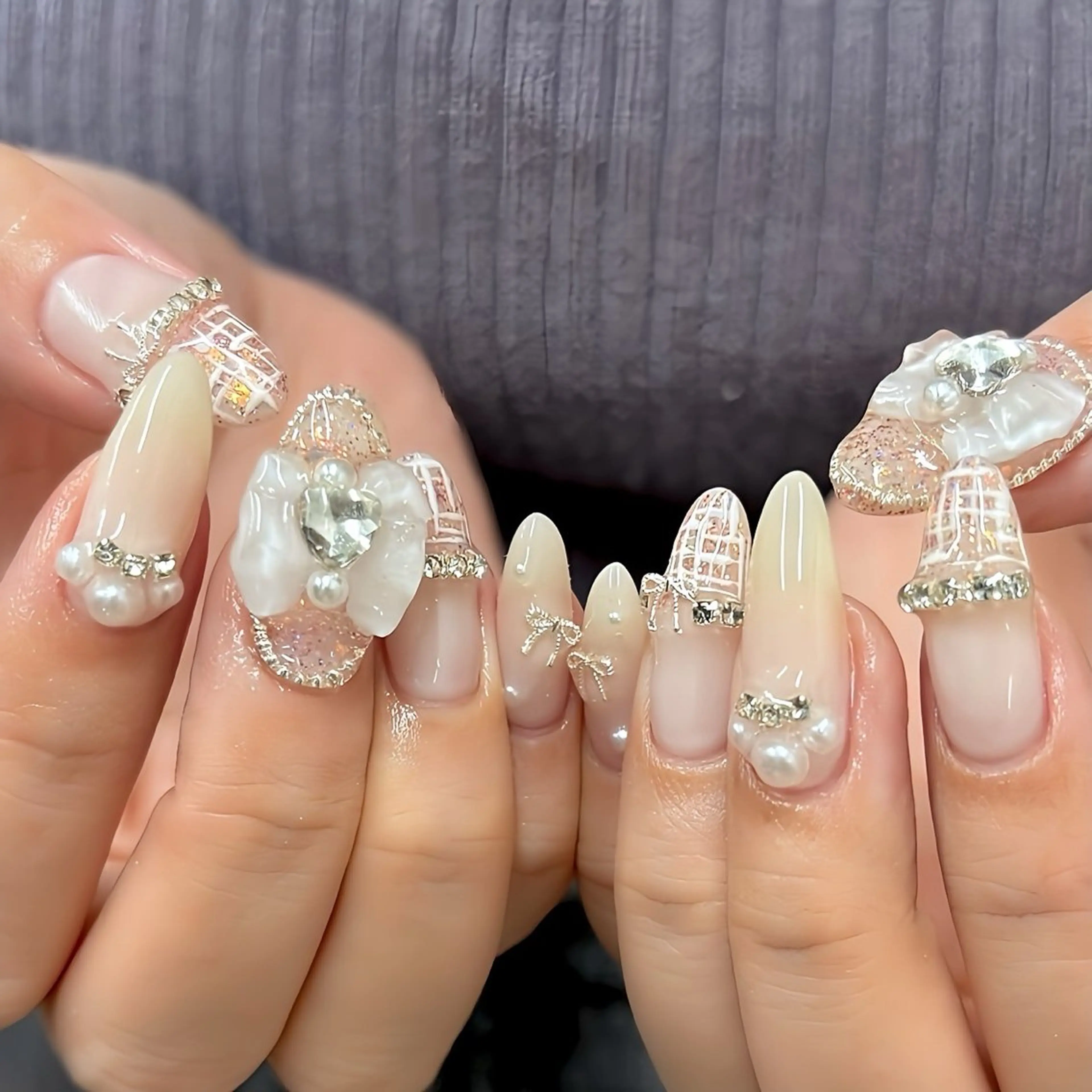 ネイル ジュエル.《ネイル》 モデル募集中のネイルデザイン