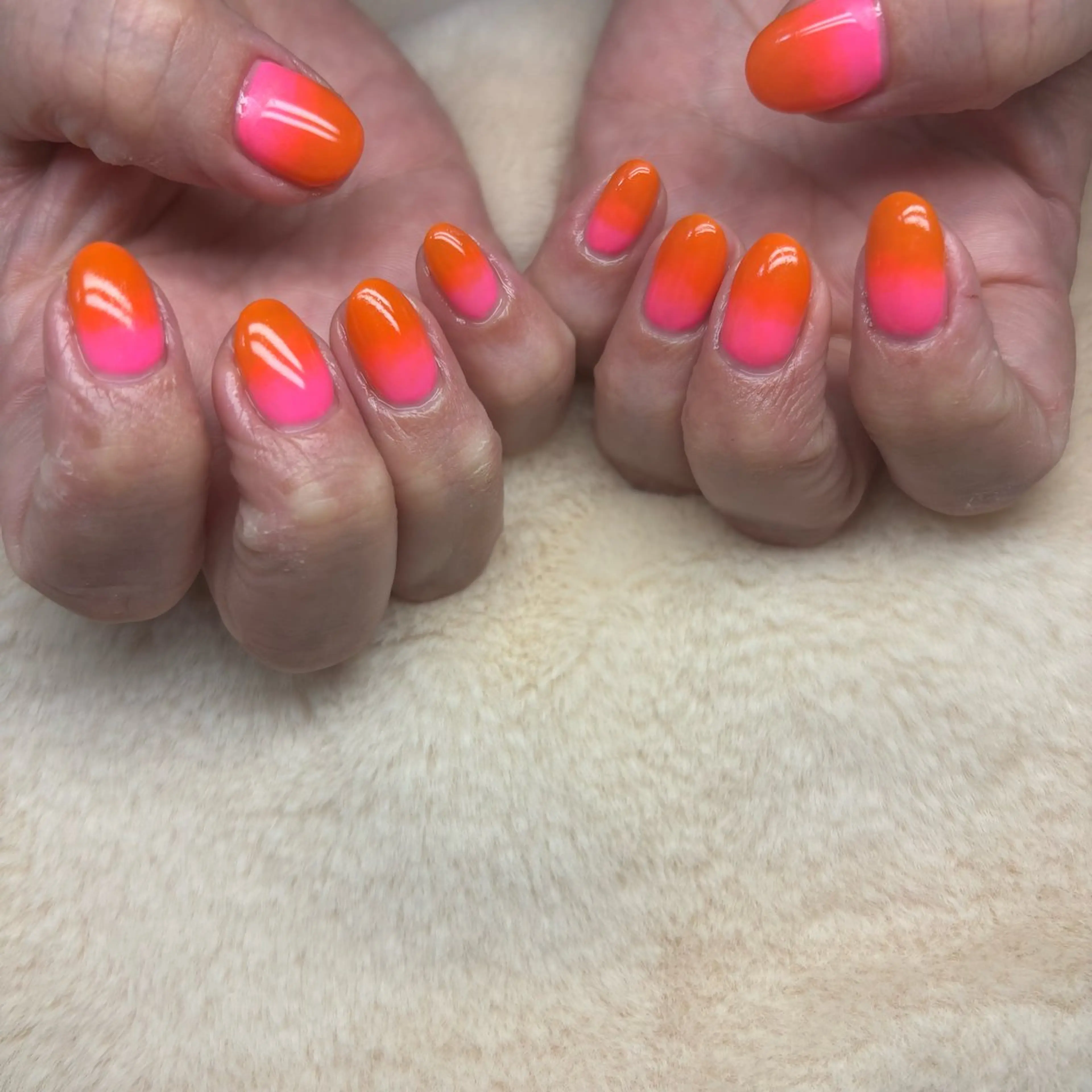 ネイル es nailのネイルデザイン