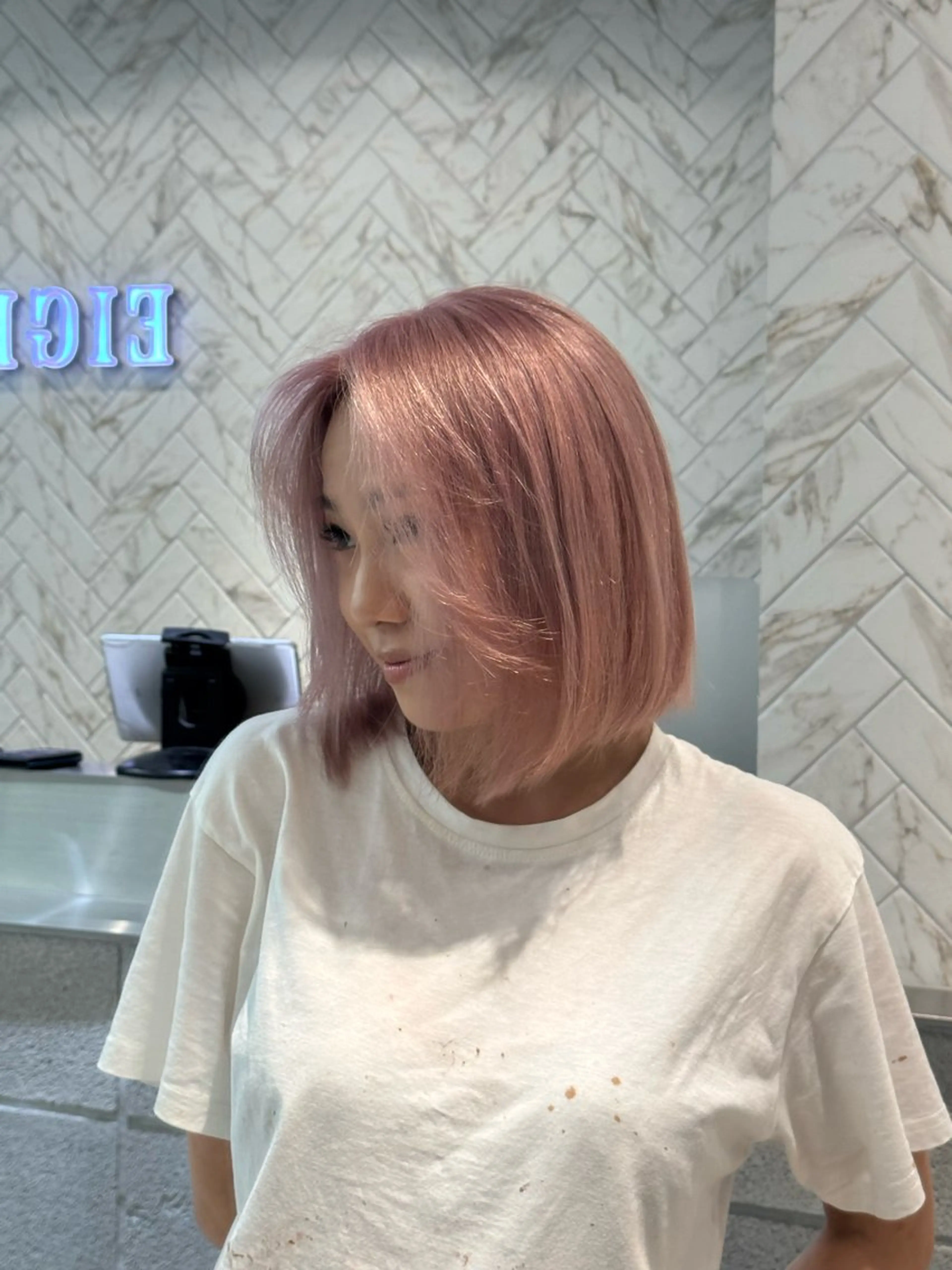 ショート カラー ヘアカラー トリートメント 店長　MANAMI ／ブリーチ／骨格ボブのヘアスタイル