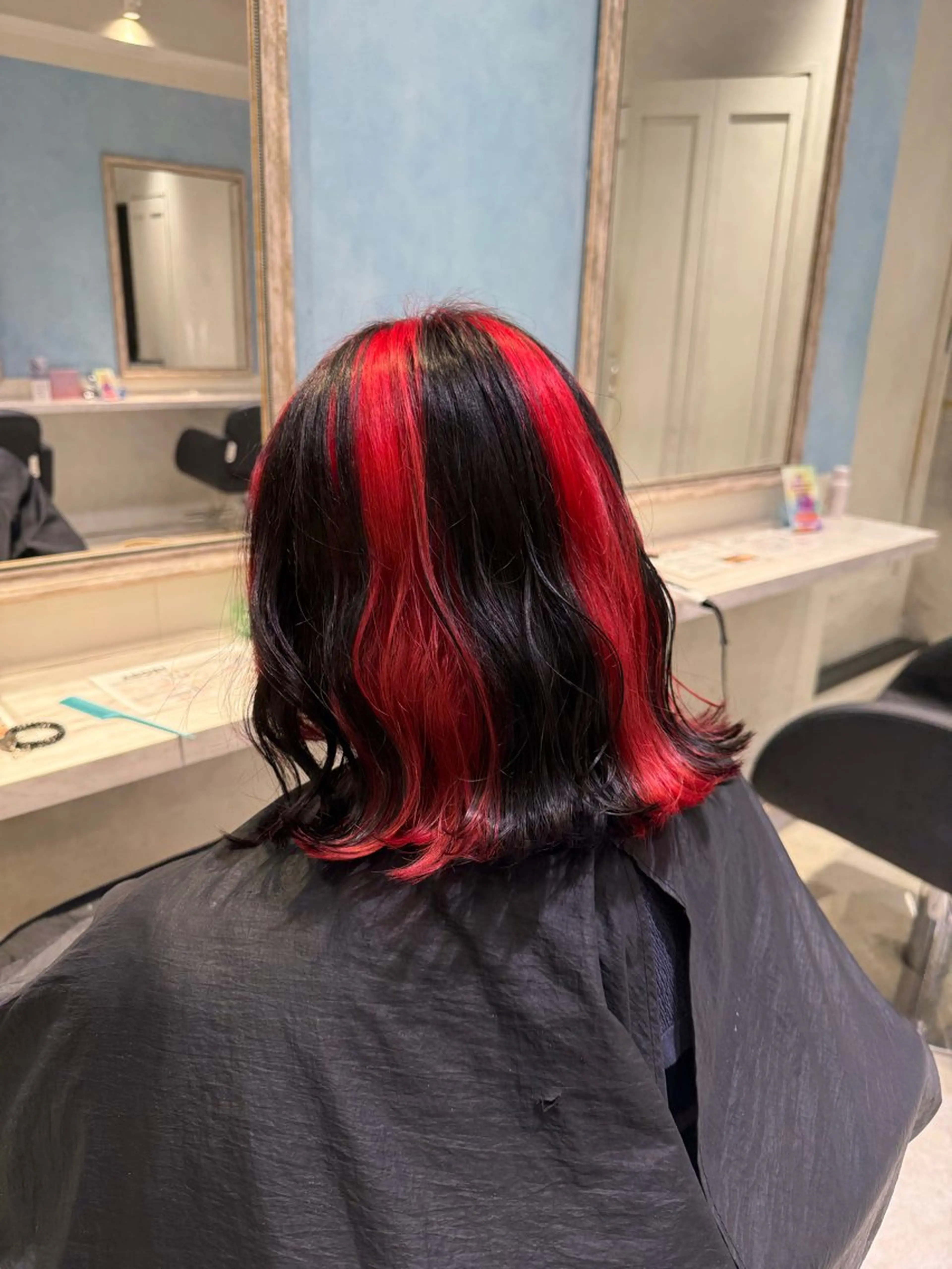 ミディアム カラー アッシュ ベージュカラー ブリーチ ブルーカラー 透明感カラー ヘアカラー ハイトーン/ブリーチ 💙みずき💙のヘアスタイル