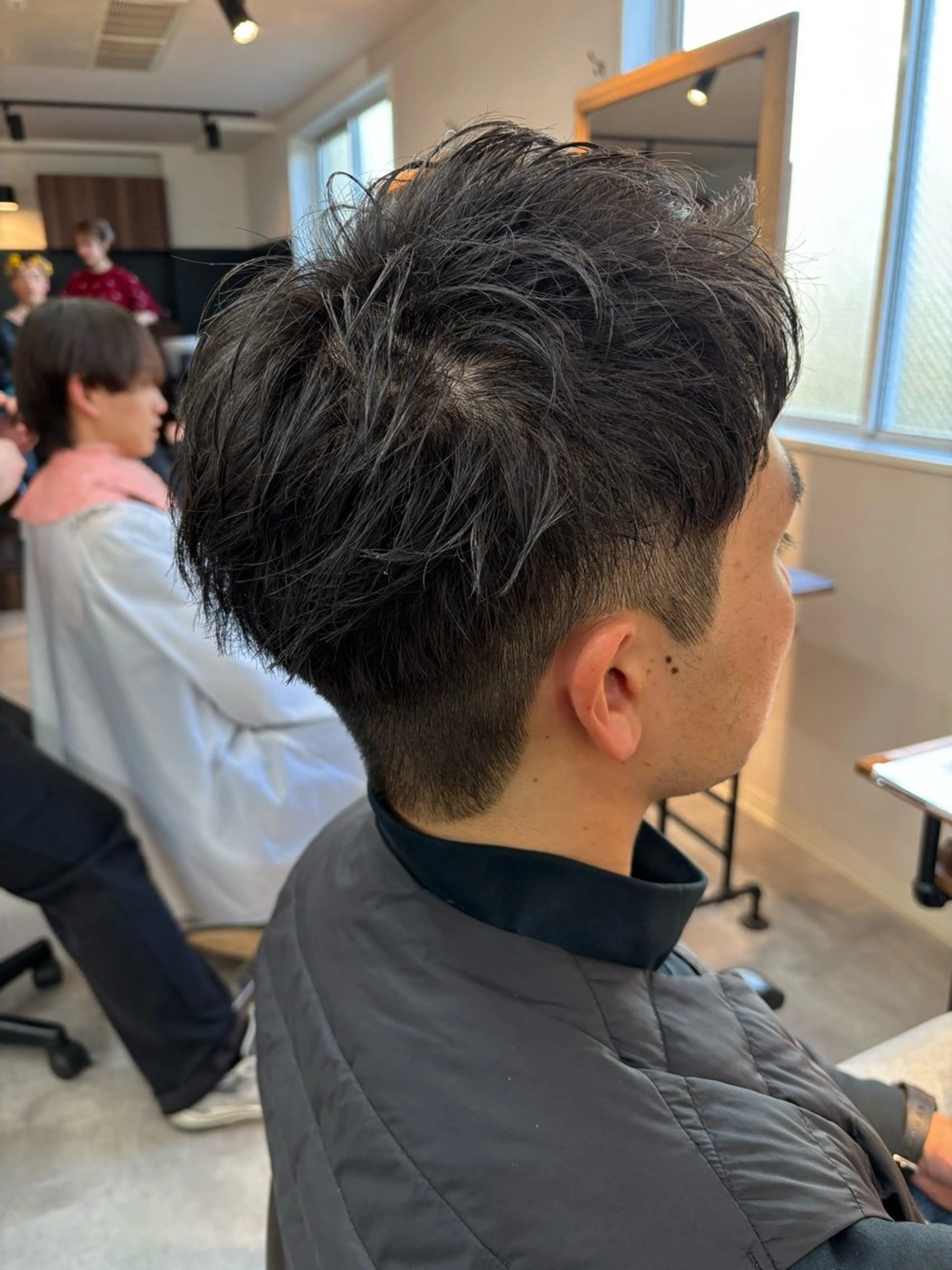 メンズ アップバング ビジネス ツーブロック カット 保立/フェザーパーマ /メンズカット千葉のヘアスタイル