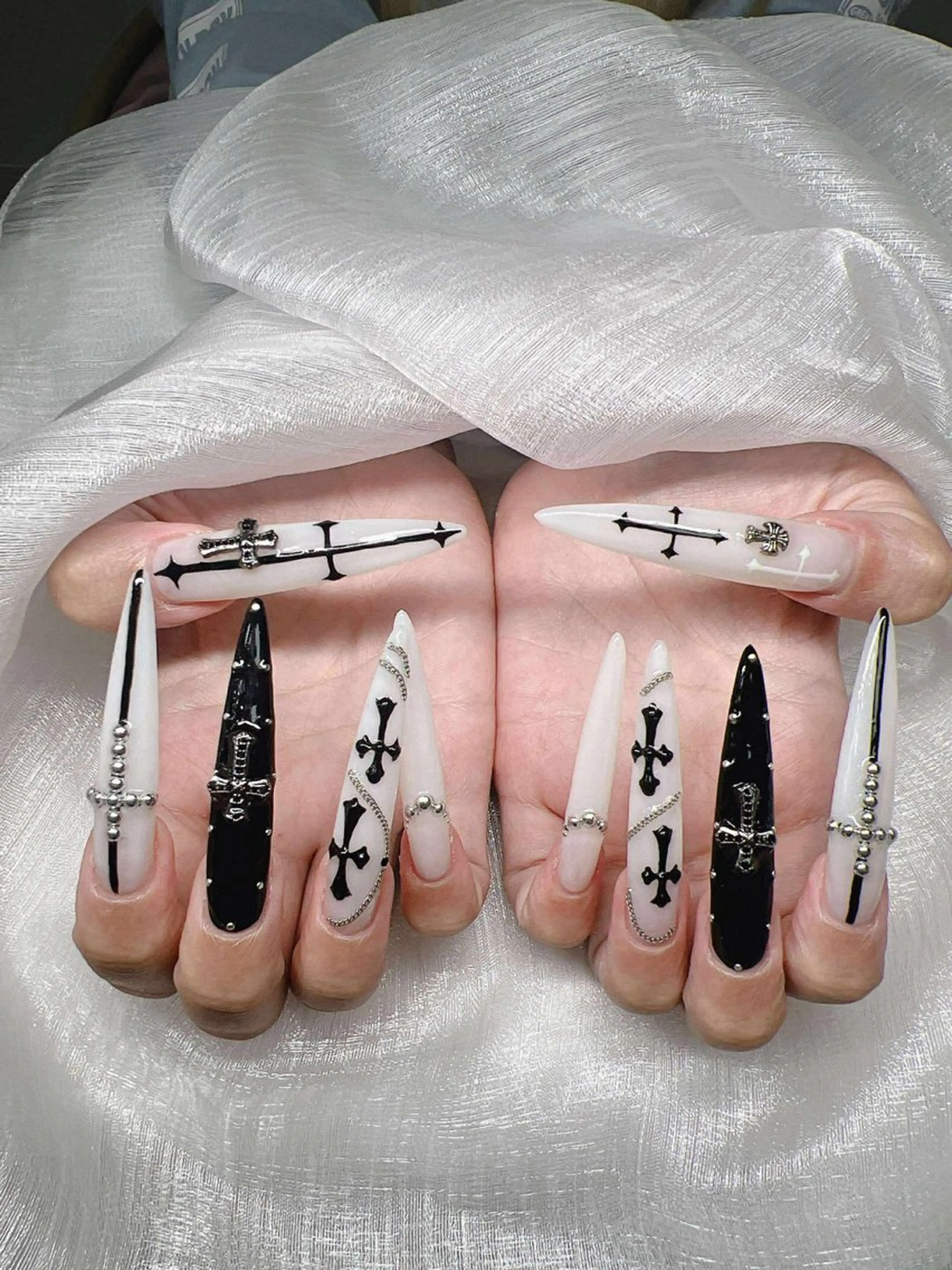 ネイル ハンドネイル Lee Nailsのネイルデザイン