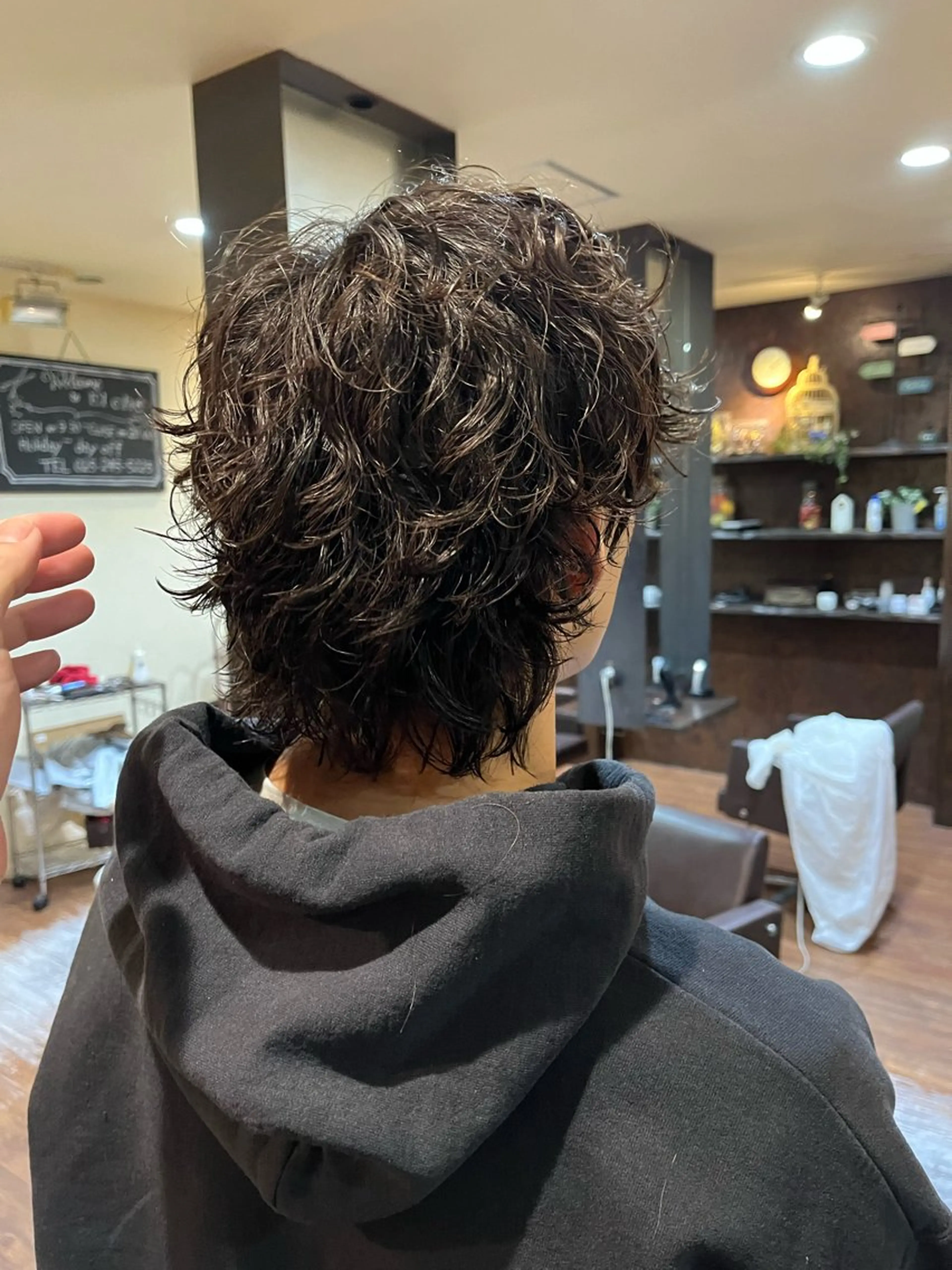 ミディアム パーマ メンズ メンズウルフカット ウルフカット パーマが得意な【最高 悠斗】のヘアスタイル