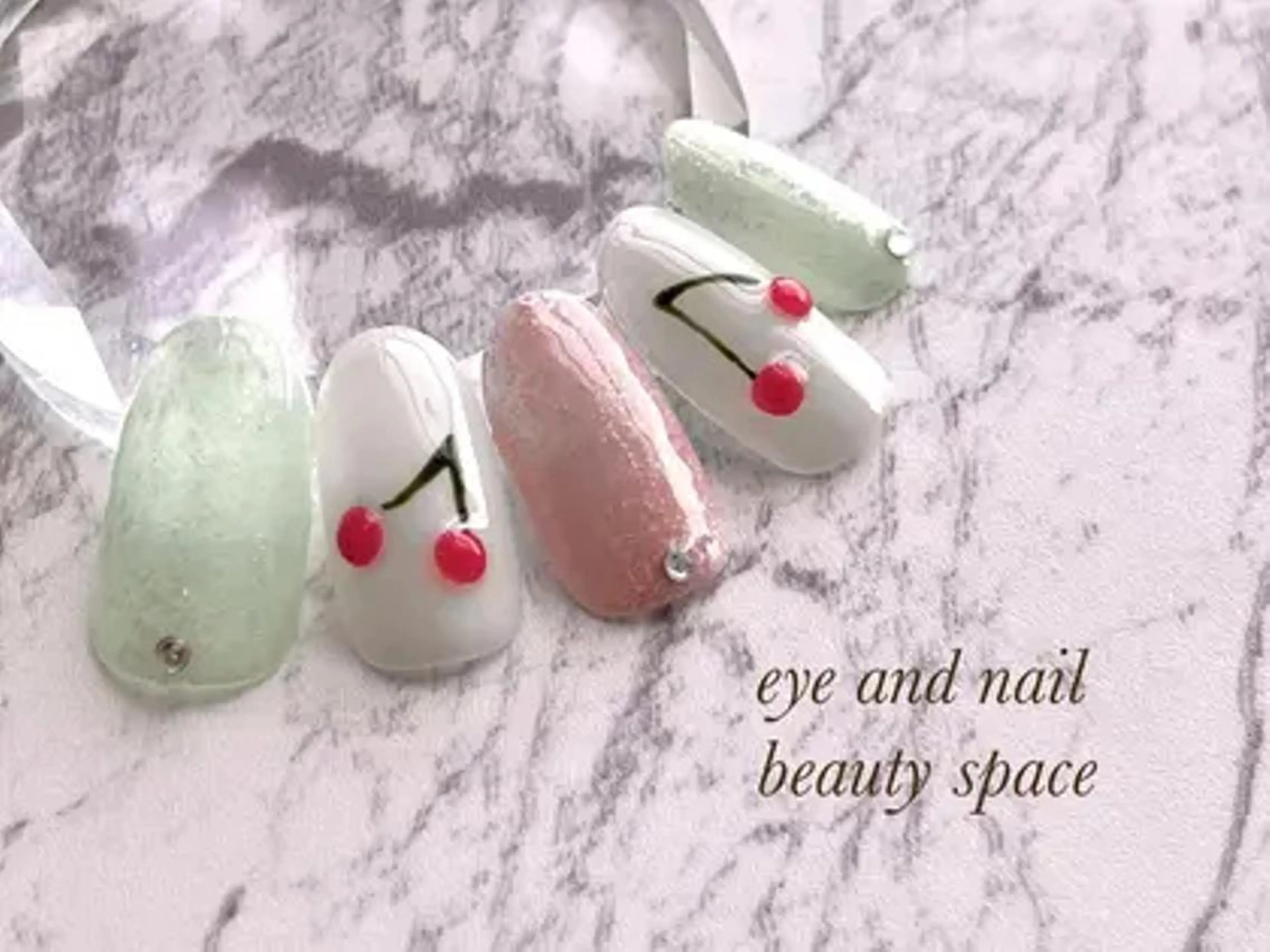ネイル Nail❁Eye SERIのネイルデザイン