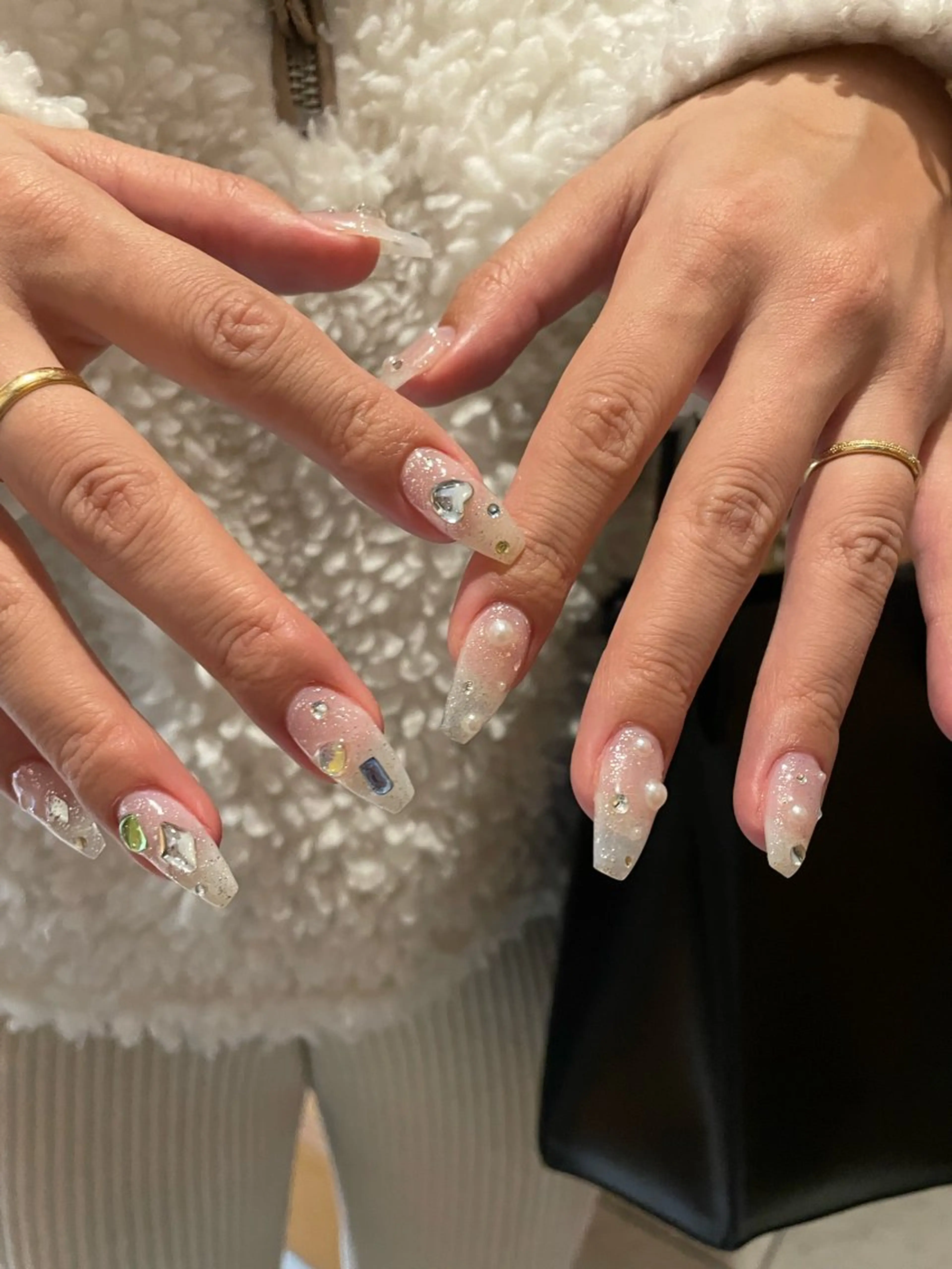 ネイル ハンドネイル フットネイル with hues AYAのネイルデザイン