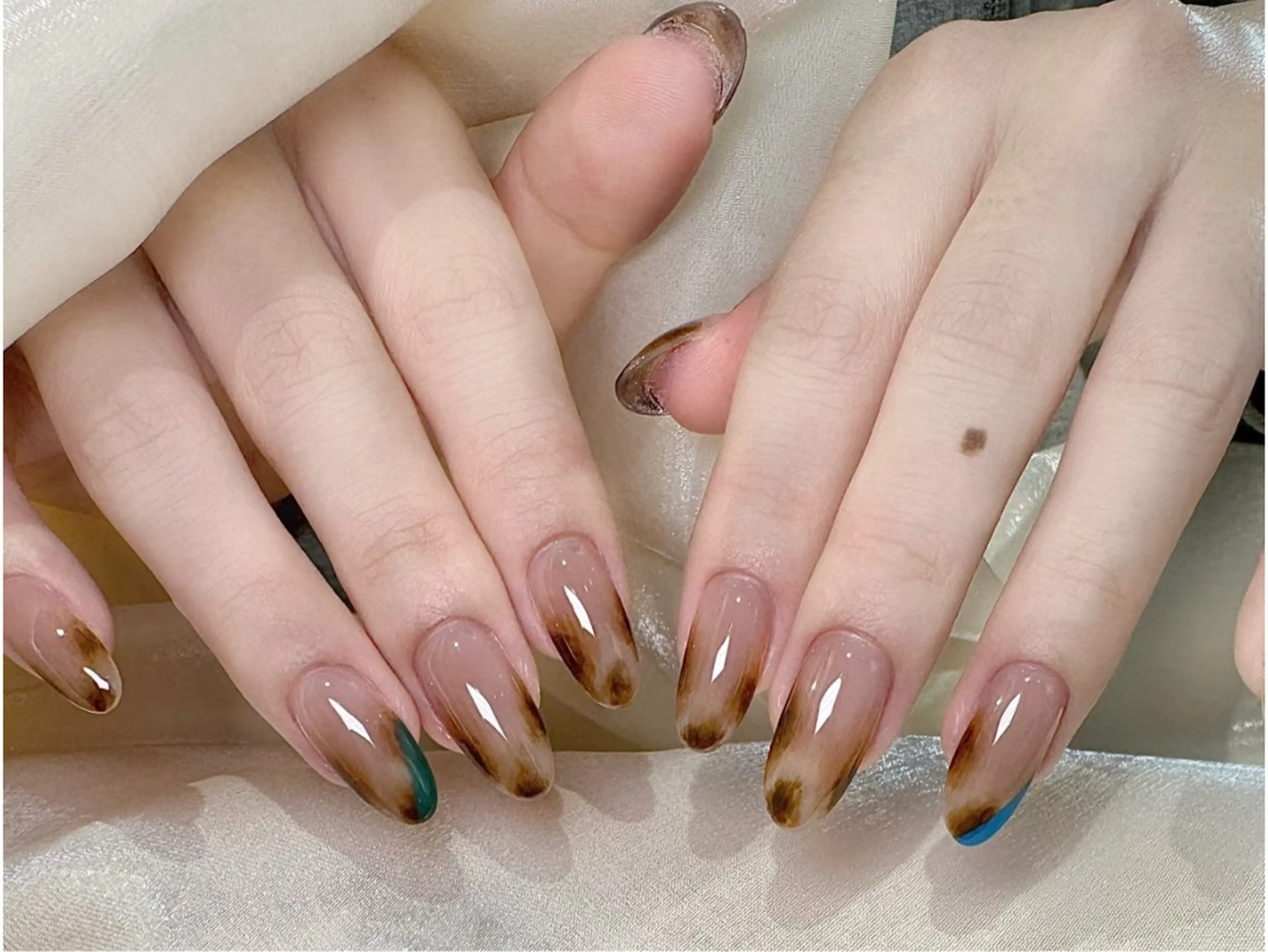 ネイル アートネイル オーロラネイル チークネイル フレンチネイル ガラスフレンチ ハンドネイル 🎀🎀YooLi Nail Salonのネイルデザイン