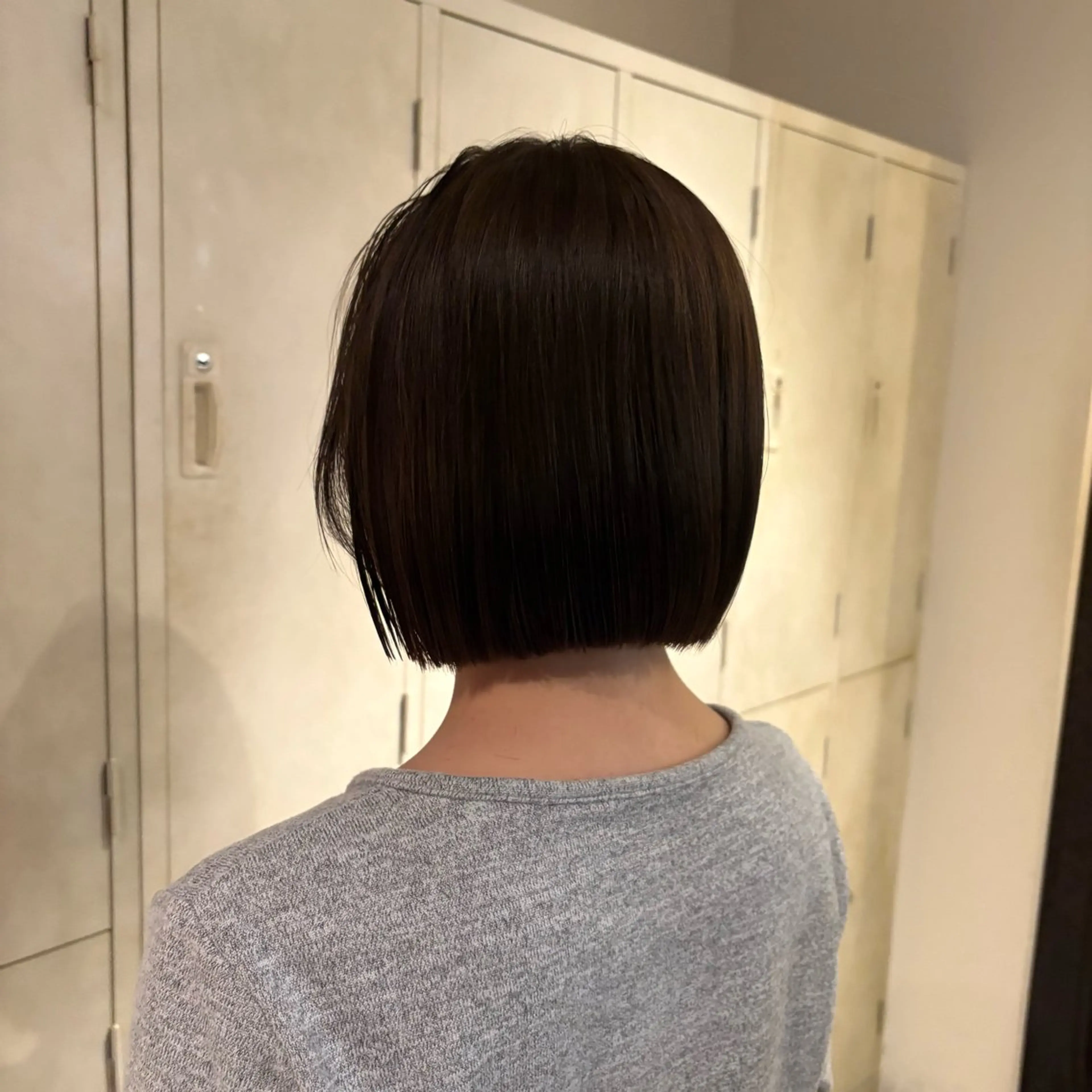 ショート カット 艶カラー🫧/ レイヤー/愛珠🎀のヘアスタイル