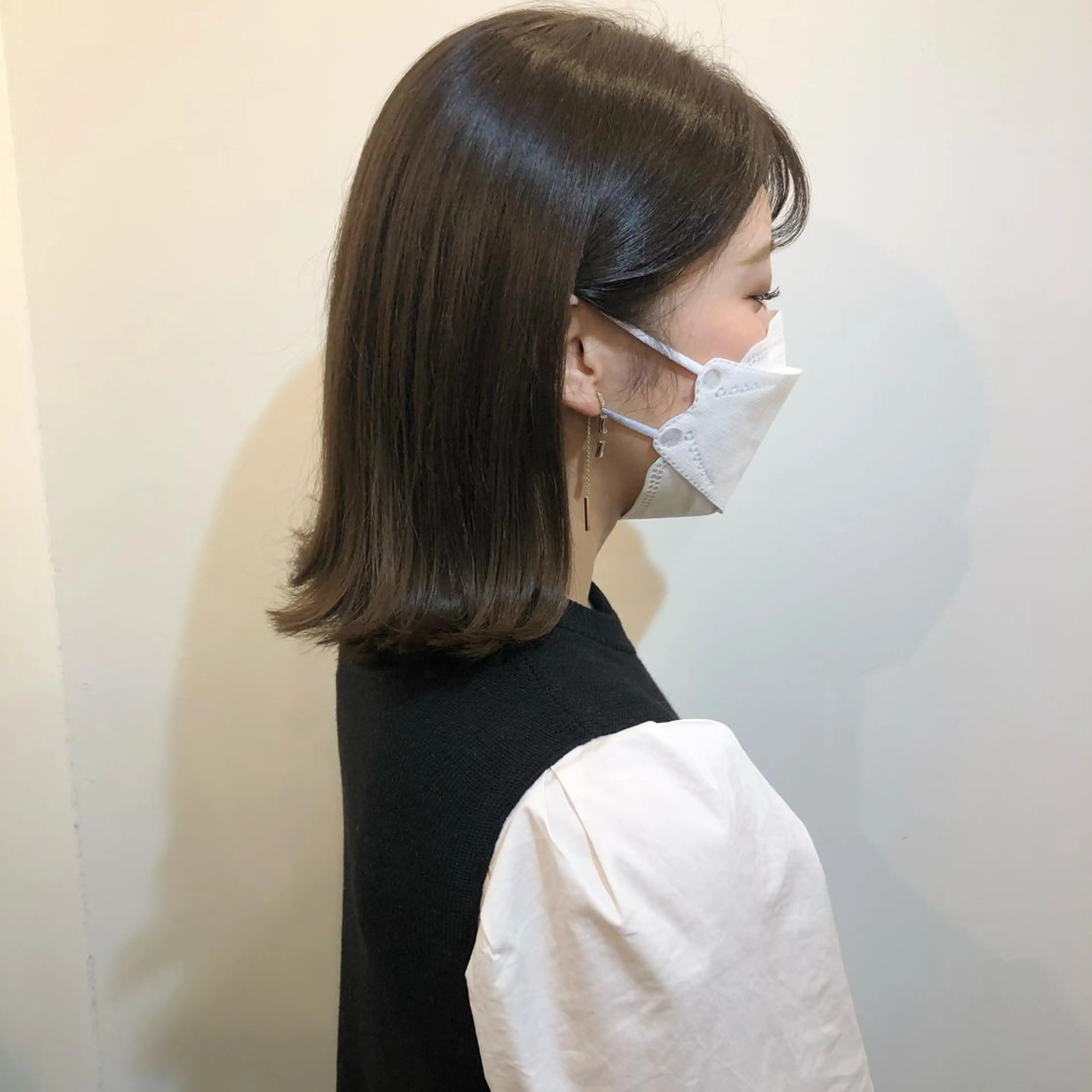 ミディアム 丸岡 美穂のヘアスタイル