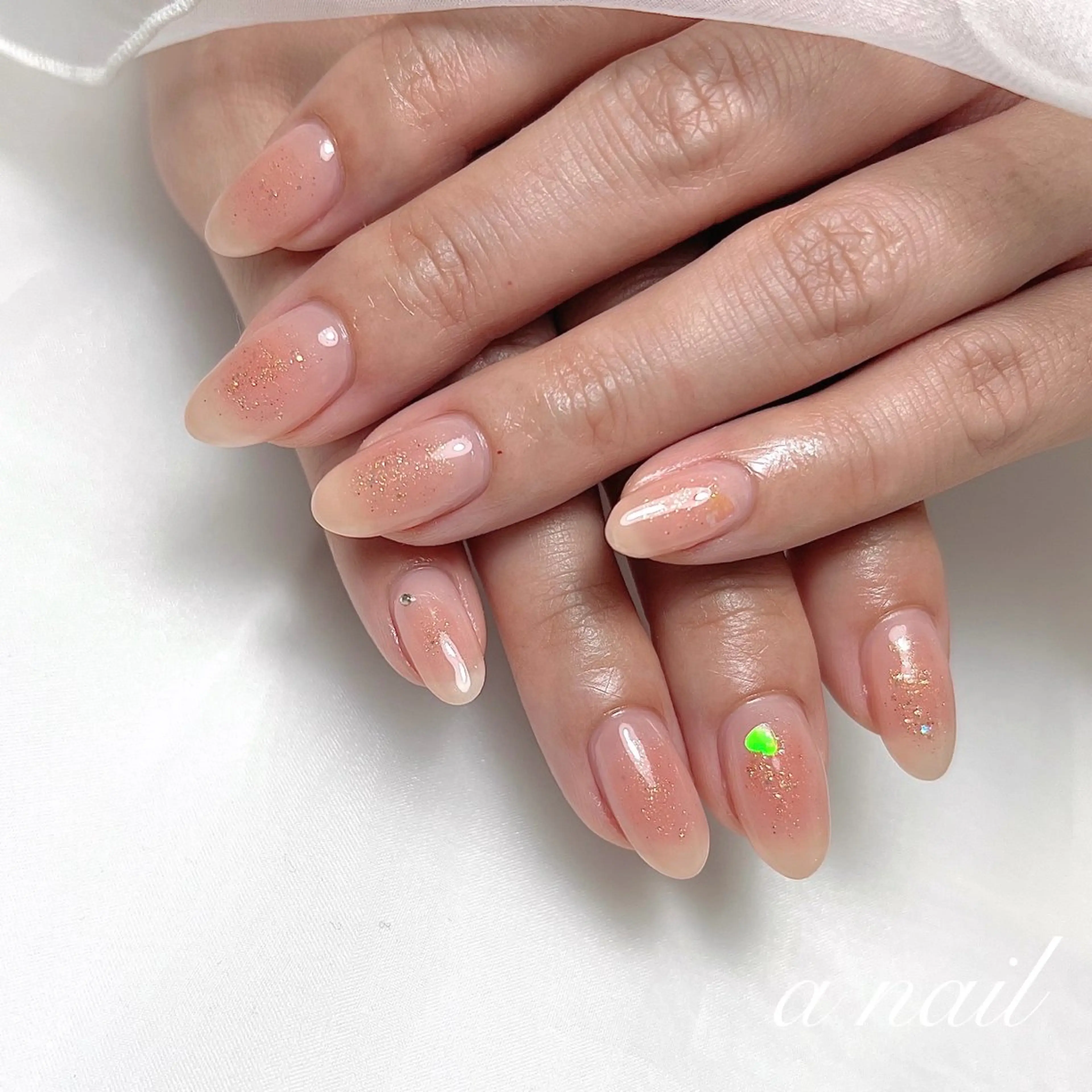 ネイル チークネイル 持ち込み オレンジ 春ネイル ハンドネイル Salon_ a.nailのネイルデザイン