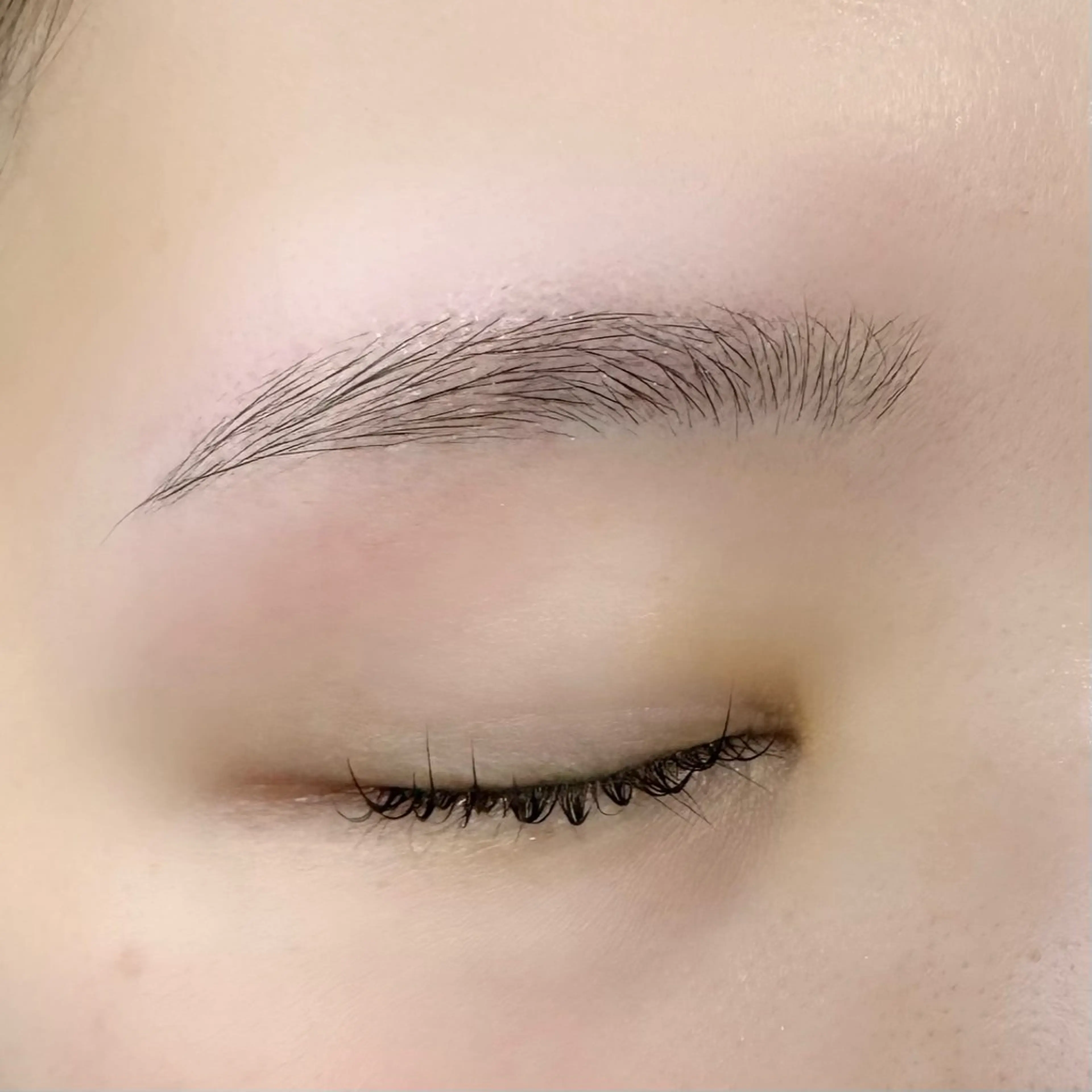 アイブロウ 眉毛ワックス脱毛 サロン ド フォース 西船橋店/伊藤のマツエク・マツパデザイン