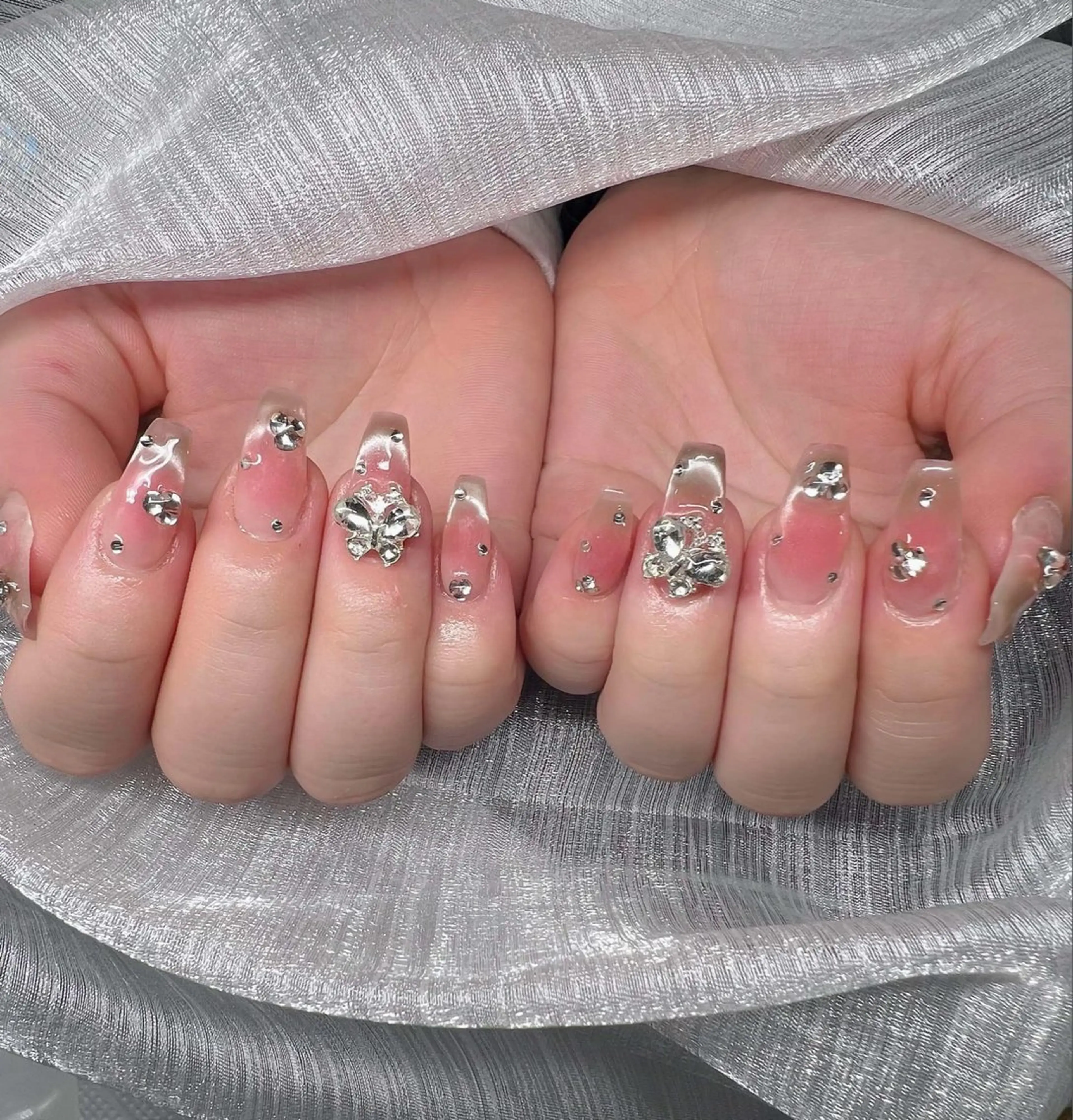 ネイル オーロラネイル チークネイル 長さ出し フットネイル フレンチネイル Lee Nails チップ長さだし専門店のネイルデザイン