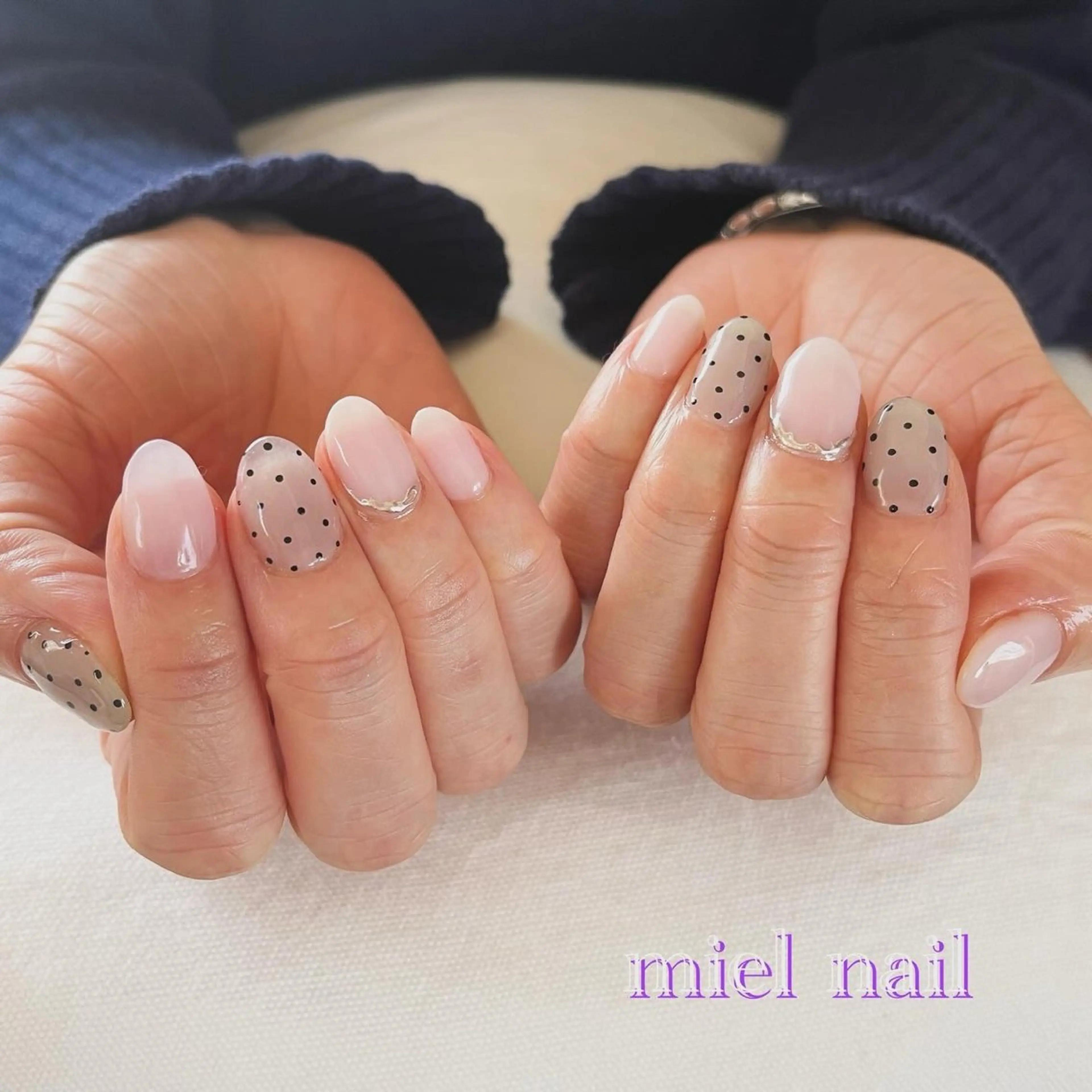 ネイル クリアネイル ドット ミラーネイル オフィスネイル パープル ハンドネイル miel nailのネイルデザイン
