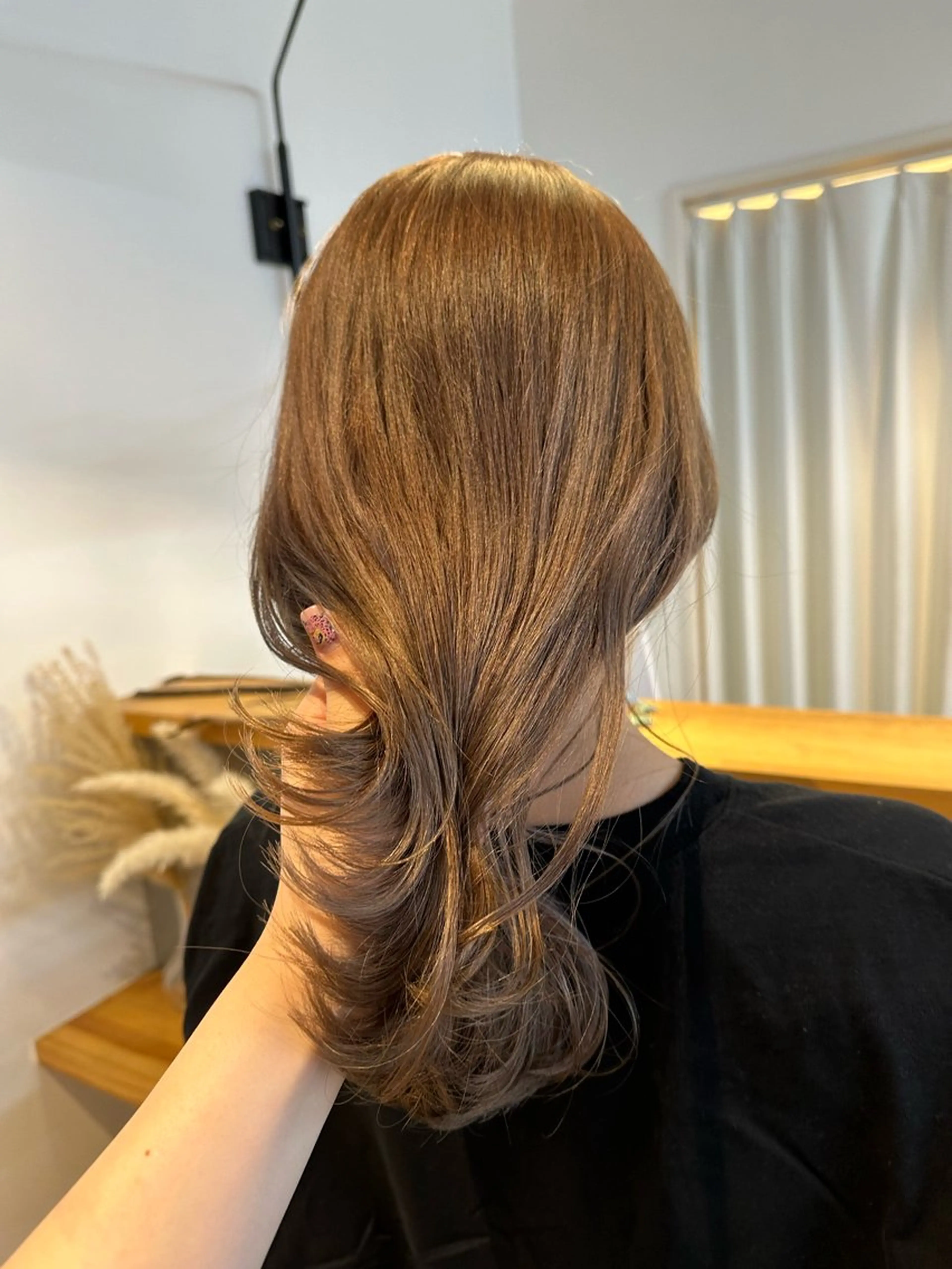 ミディアム カラー yuika .のヘアスタイル