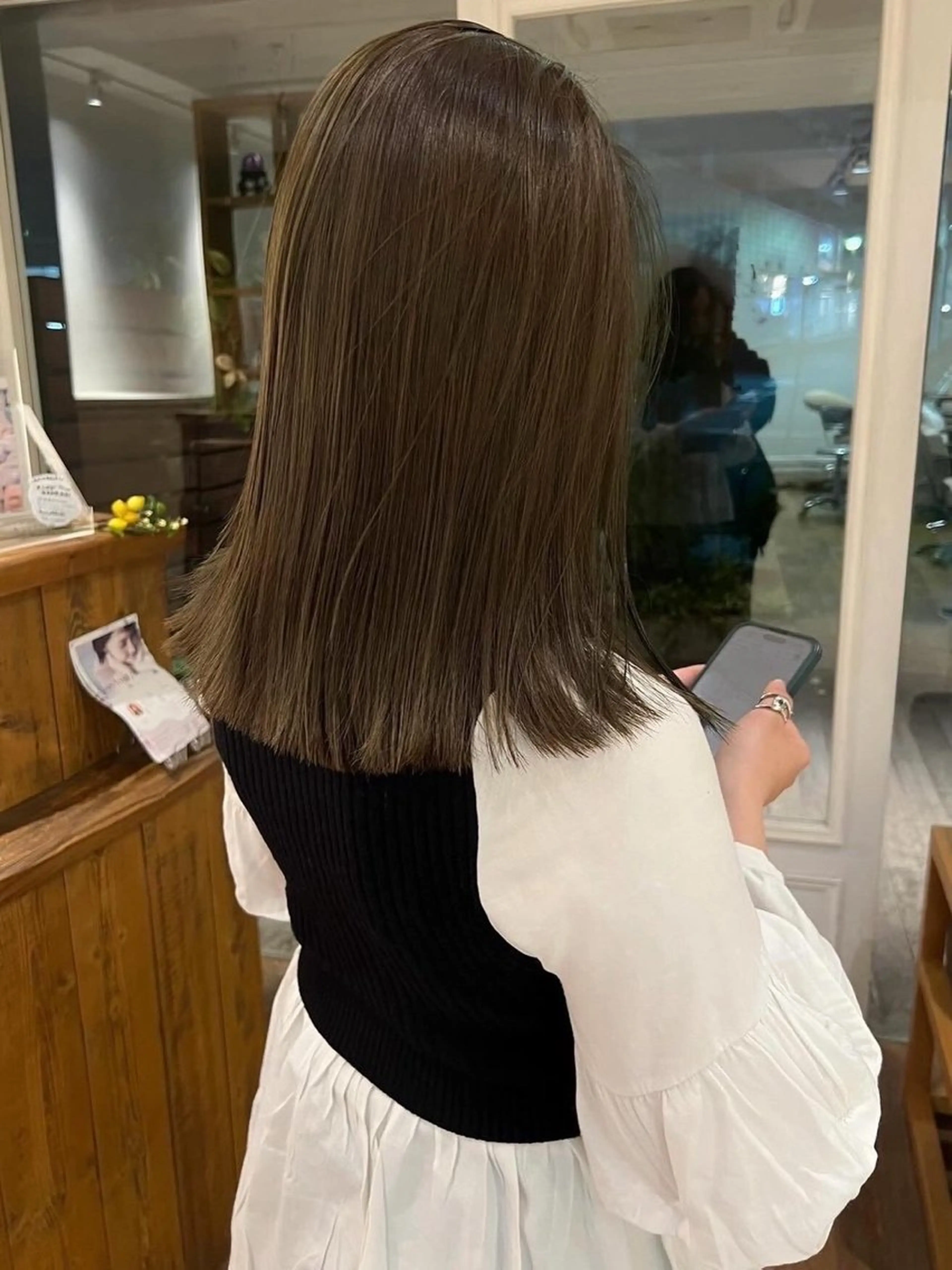 カラー ナック梅田店 リタッチカラーモデルのヘアスタイル