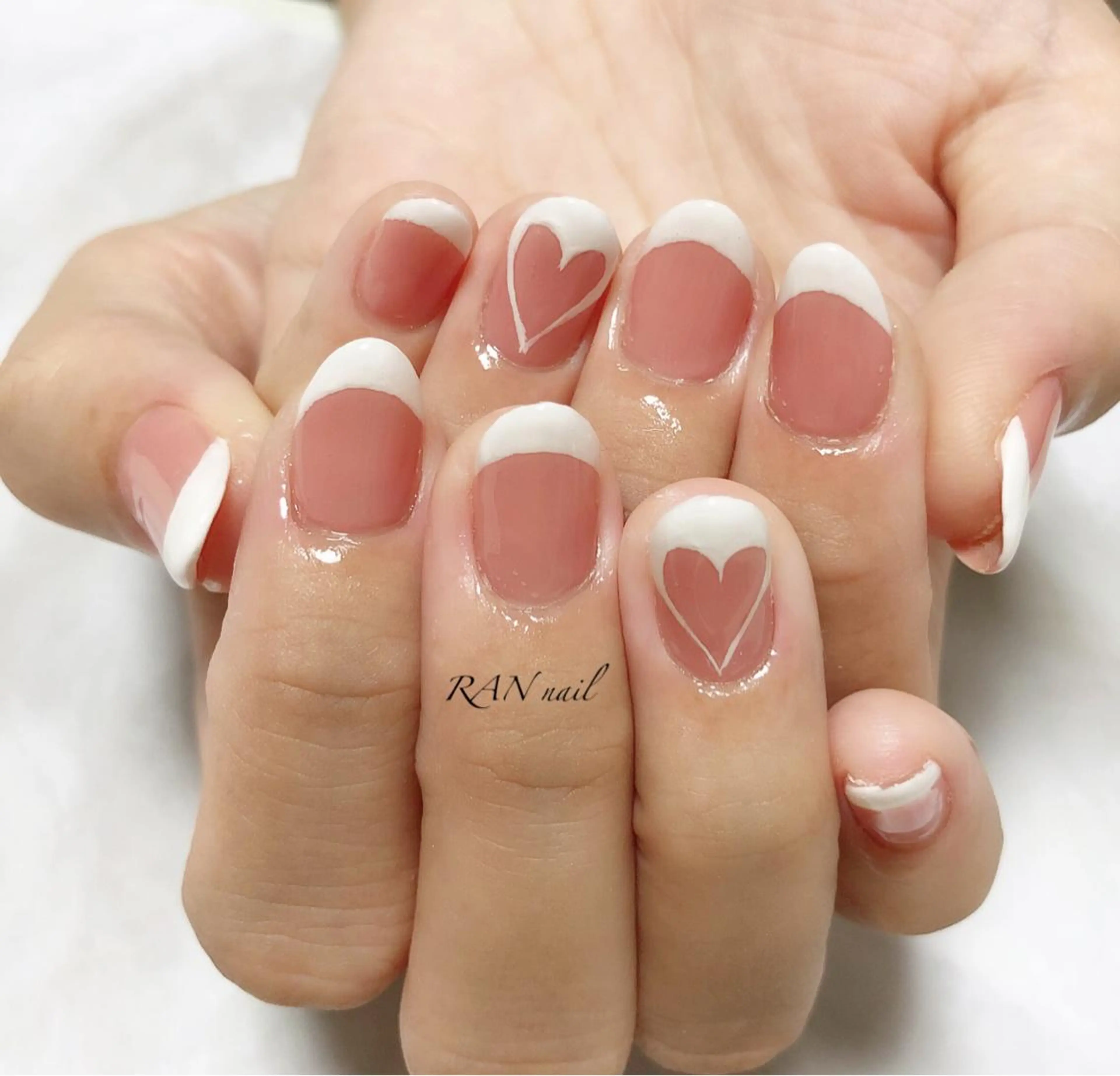 ネイル フットネイル フレンチネイル ハート オフィスネイル シンプルネイル ハンドネイル フットネイル RAN nailのネイルデザイン