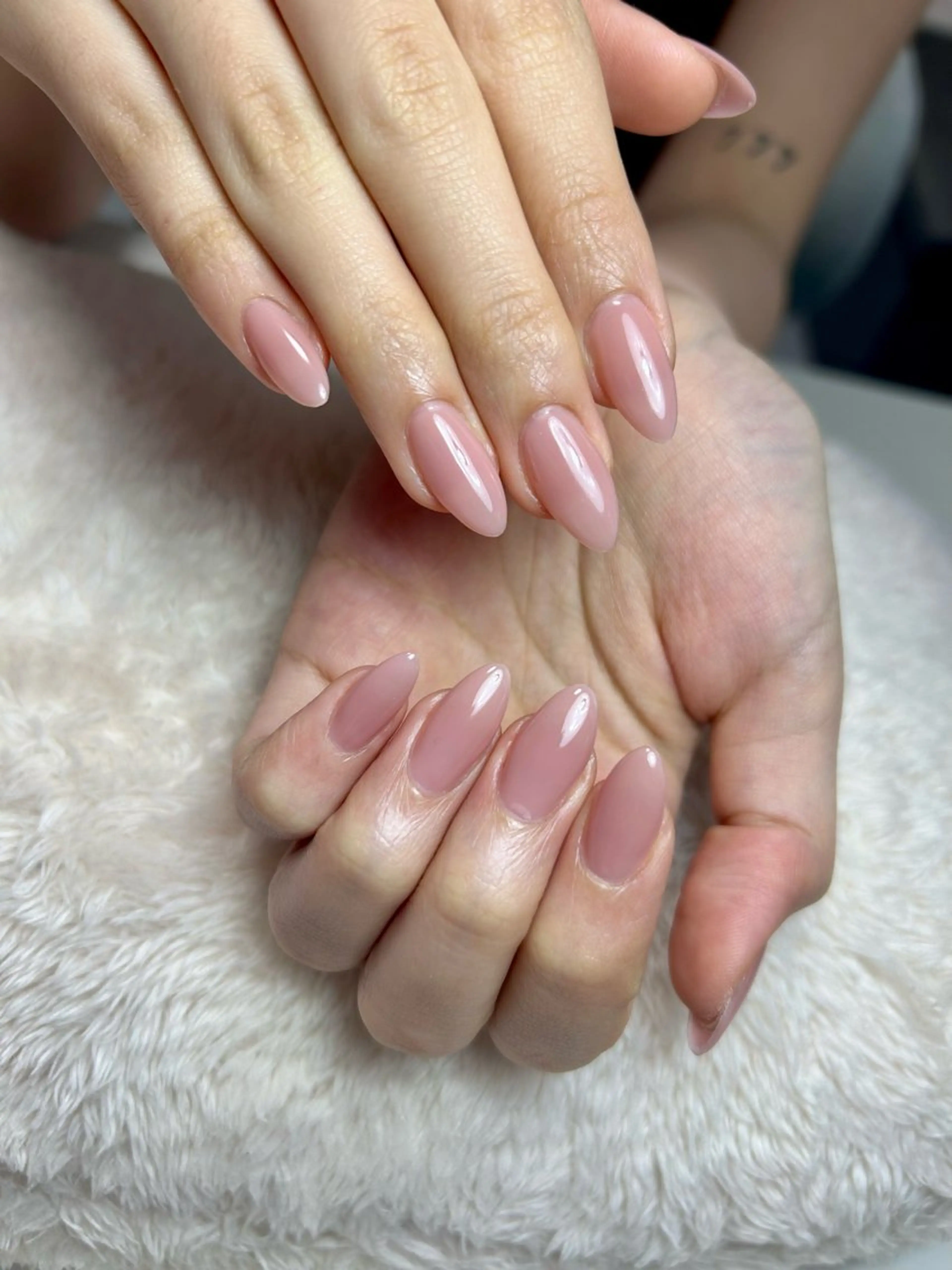 長さ出し✨️ジェルネイル ワンカラーの写真