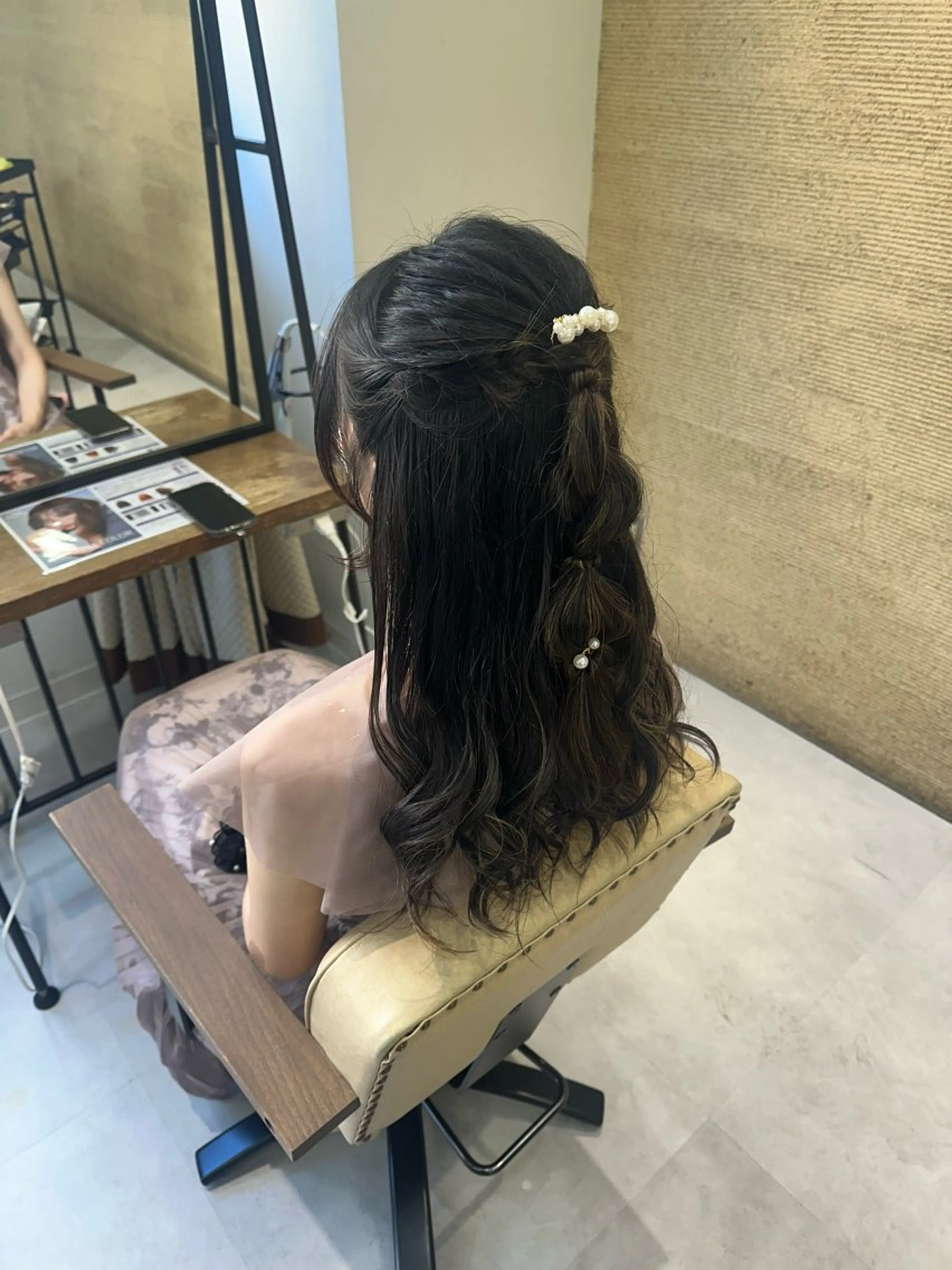 ロング ヘアアレンジ ヘアセット ICHIKA/暖色 カラー / Wカラーのヘアスタイル
