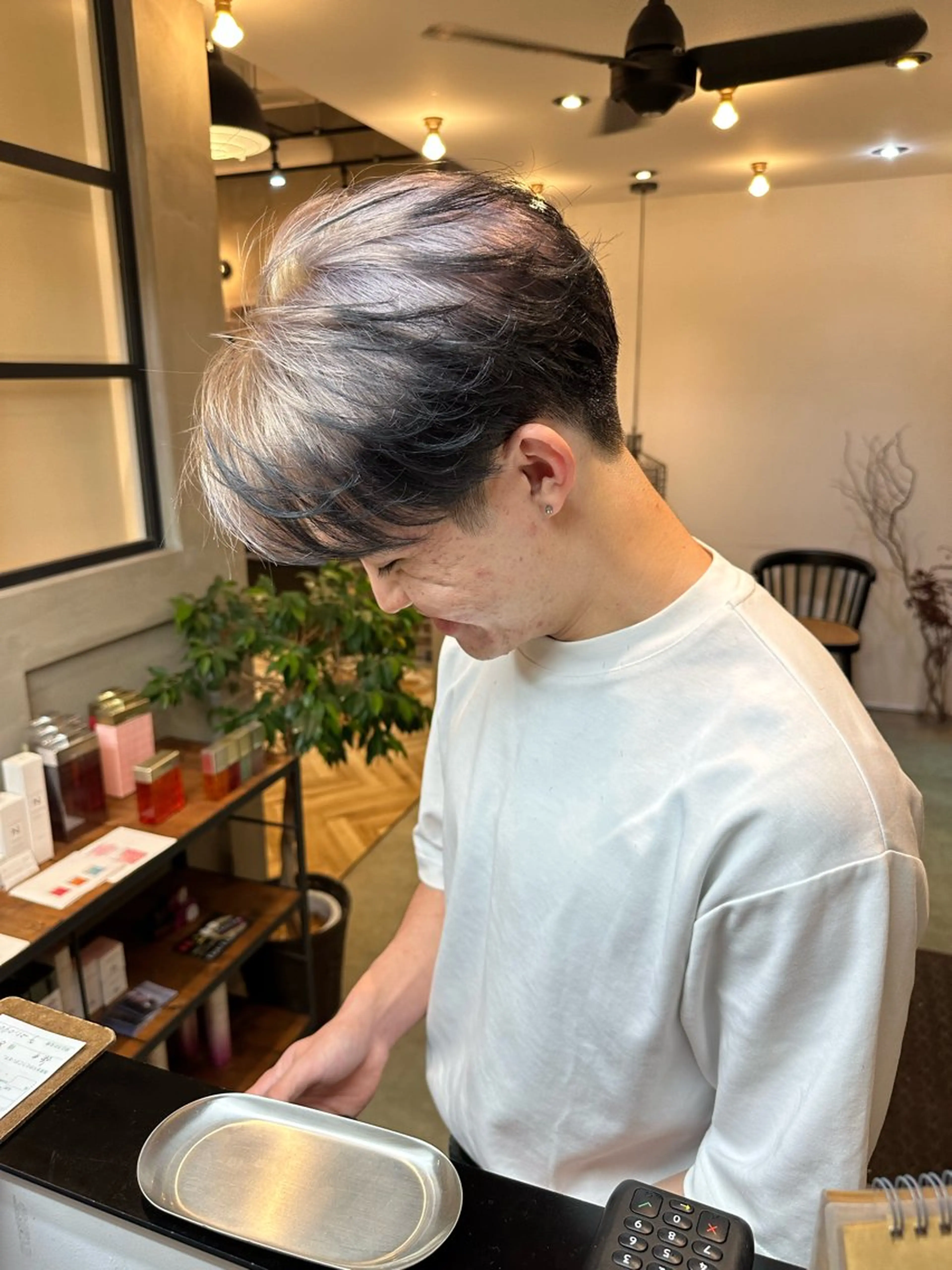 ショート カット ヘアカラー 大内田 凌馬のヘアスタイル