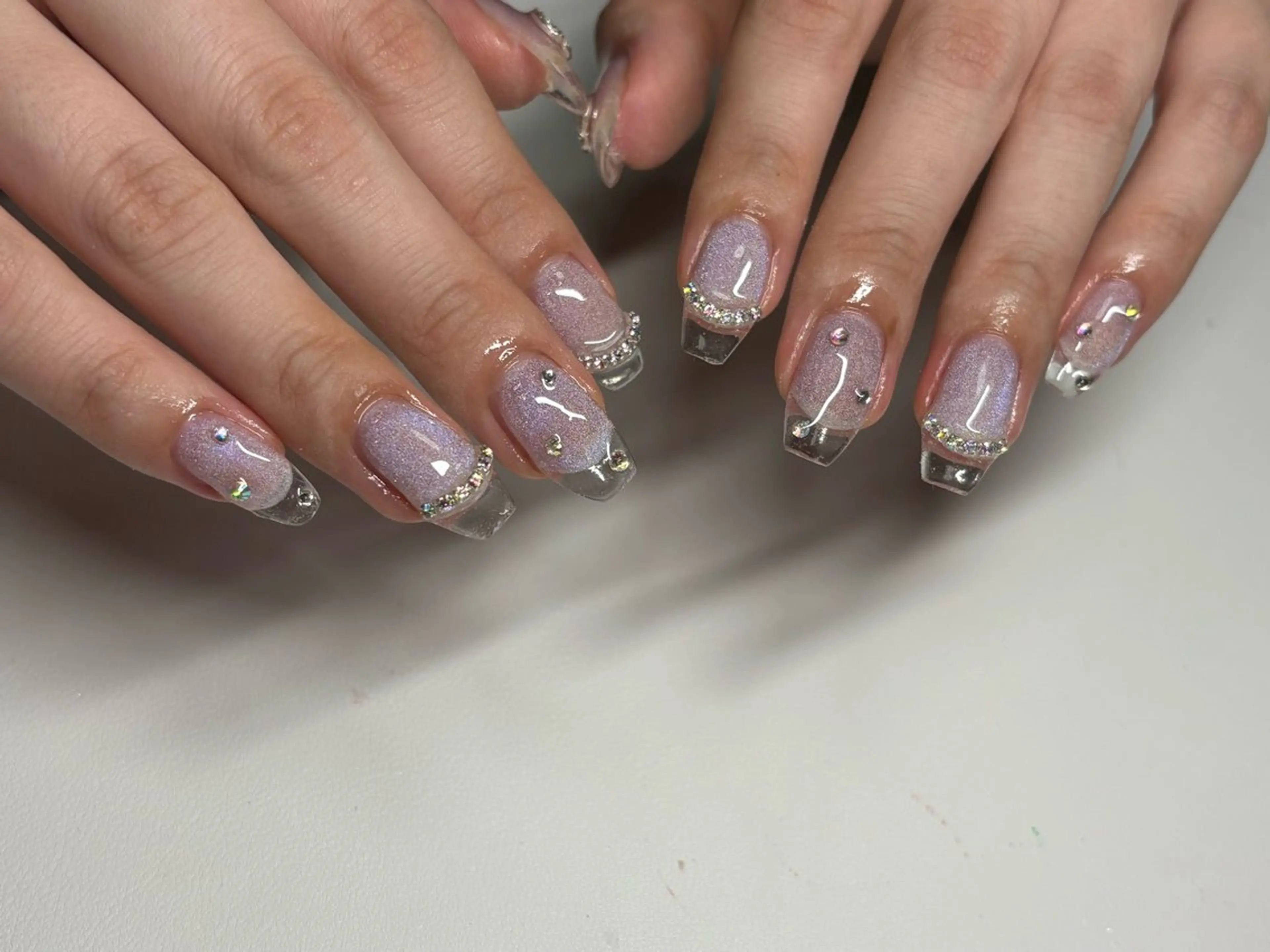 ネイル オーロラネイル クリアネイル 長さ出し フレンチネイル マグネットネイル nayu nailのネイルデザイン