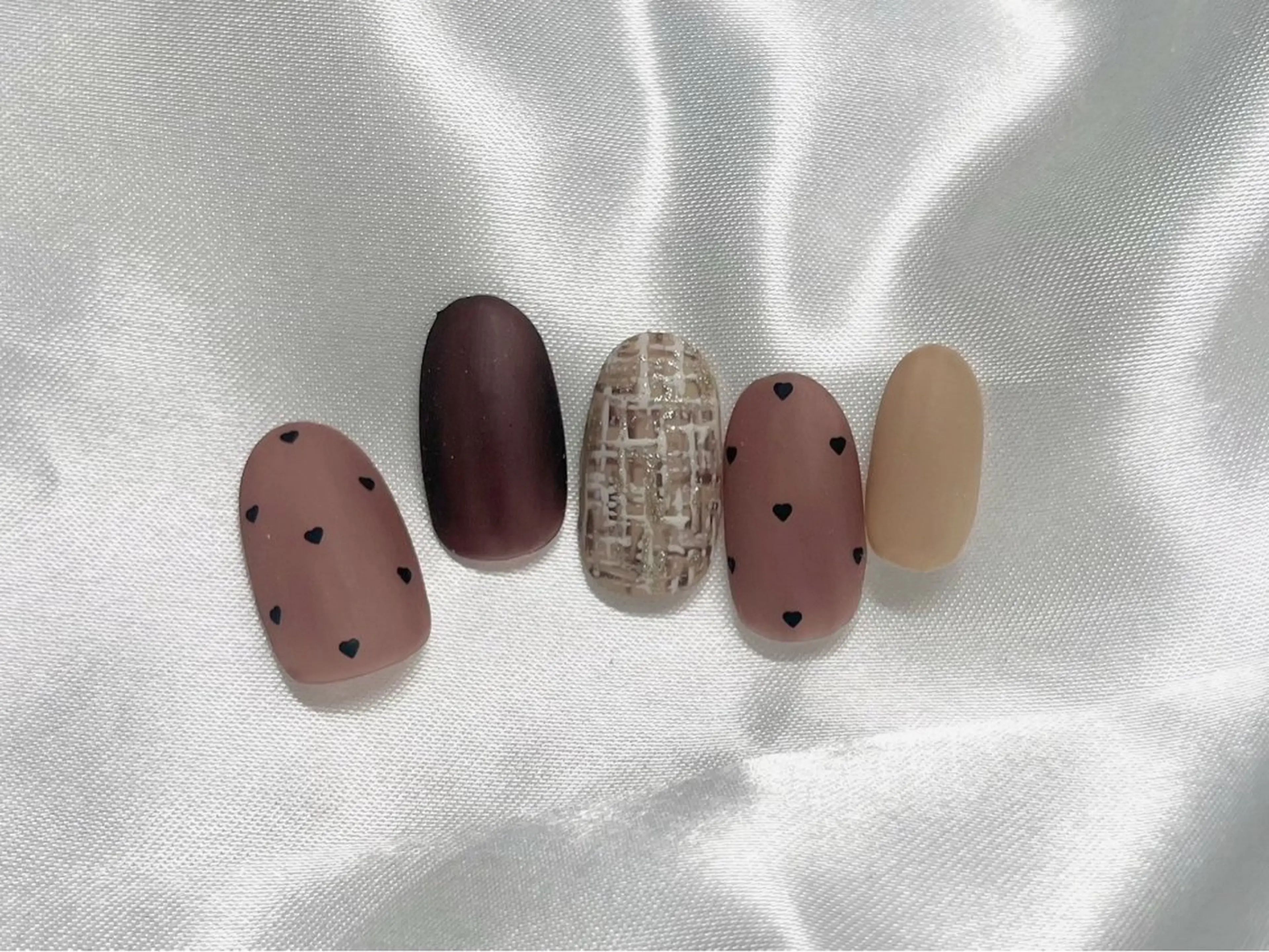 ネイル ハンドネイル アイ.ネイリスト りこの眉毛・アイブロウイメージ