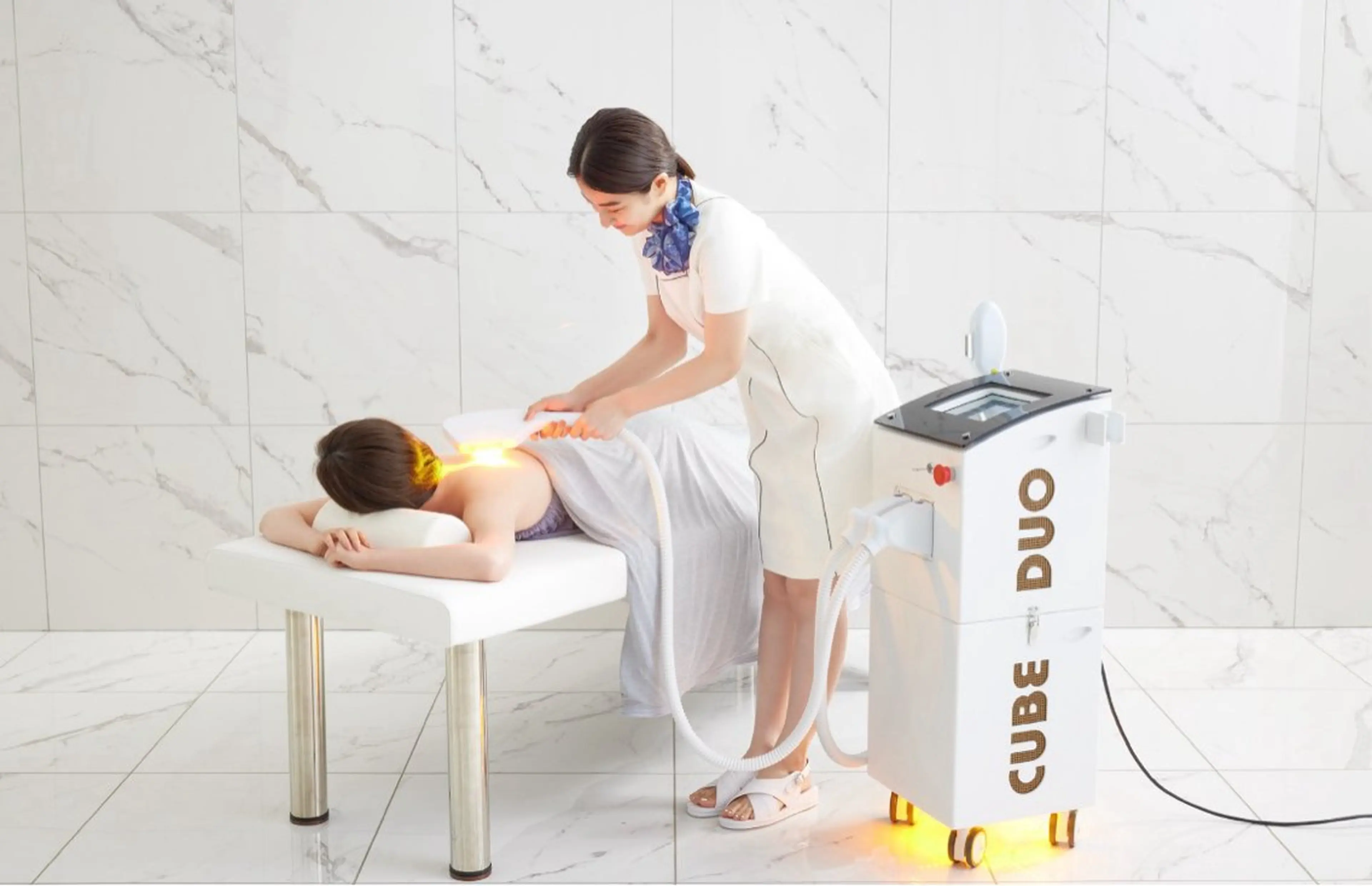 【学割U-24】新生活応援！全身脱毛メニュー　パック＋マッサージ付き　9000円の写真