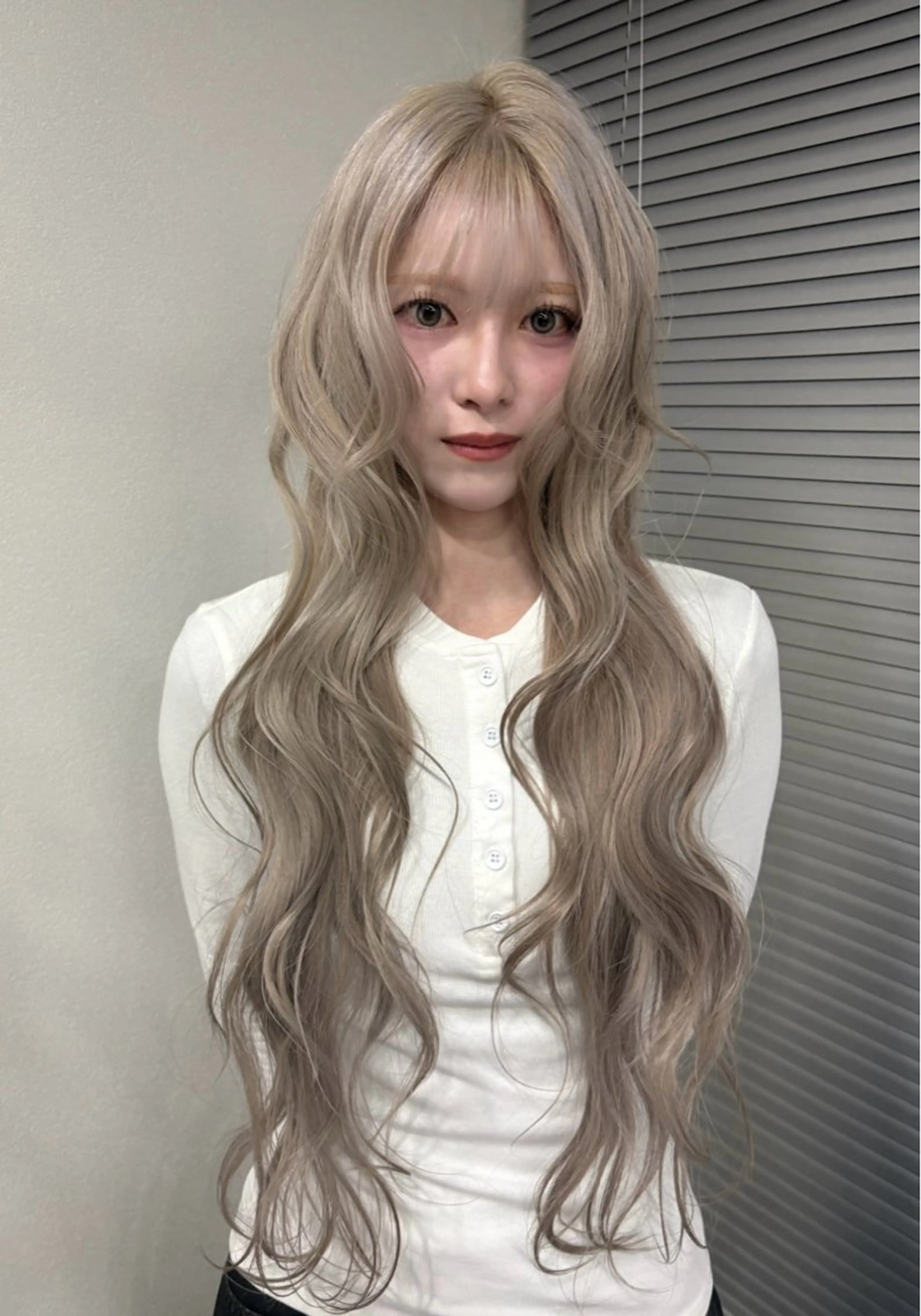 ロング ヘアアレンジ ヘアカラー 🌈【🎀ヘアデザイ ナー🎀】✨ノン✨のヘアスタイル