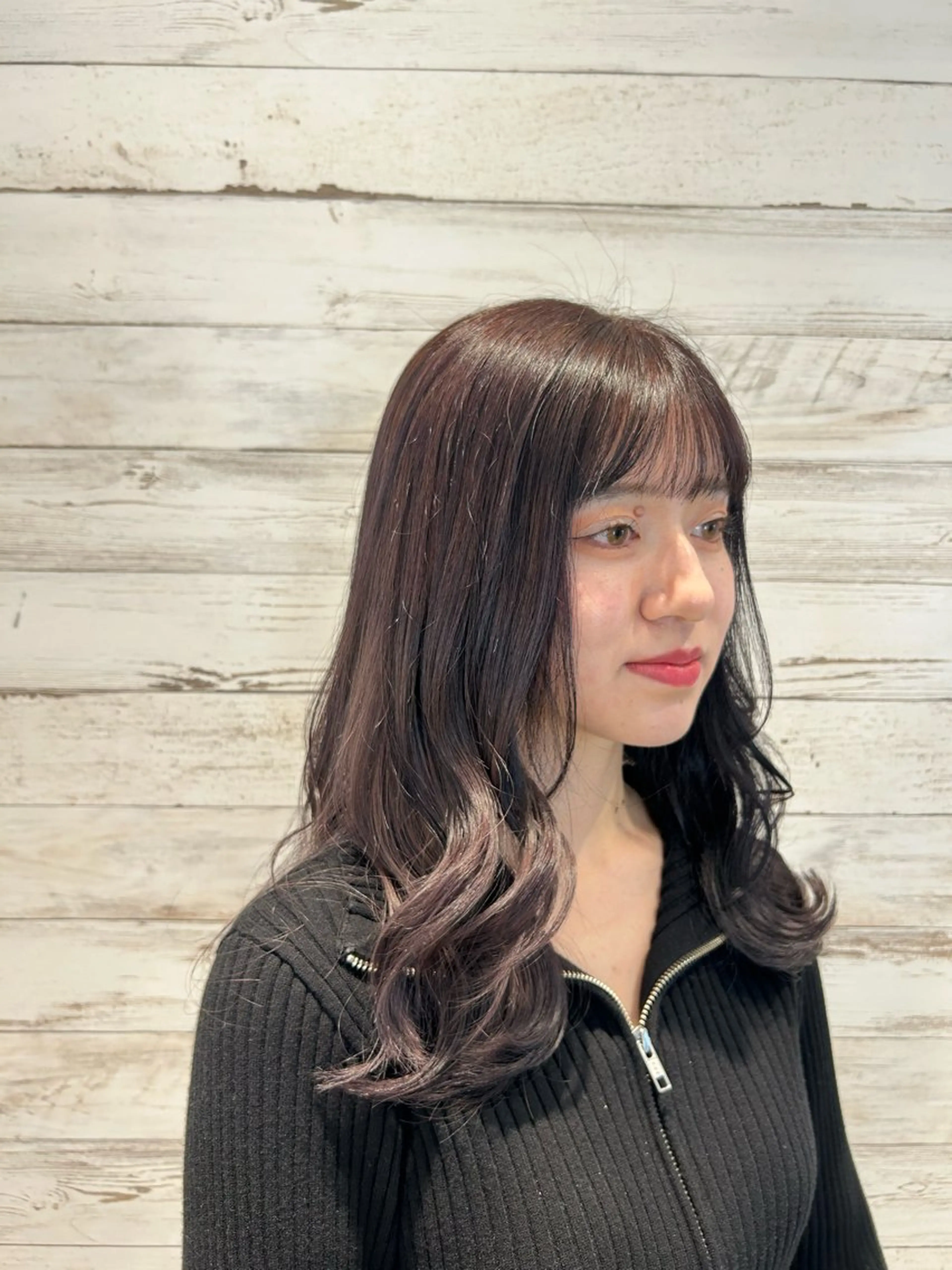 セミロング カラー ブリーチ ダブルカラー ラベンダーカラー パープルカラー バイオレットカラー 髪質改善/縮毛矯正 ツヤ髪🩷さつきのヘアスタイル