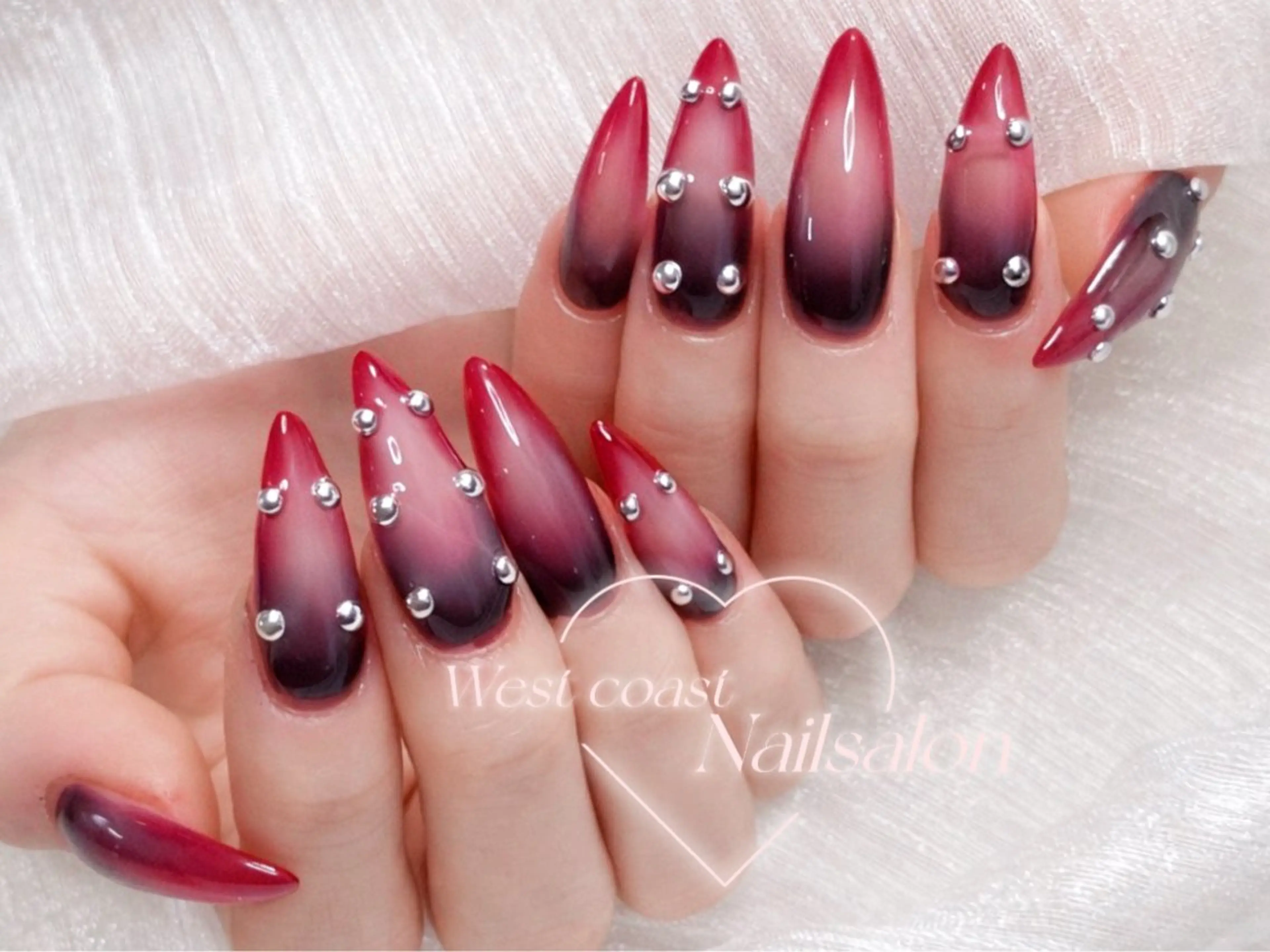 ネイル リボン、ガーリー パーツ放題専門店のネイルデザイン