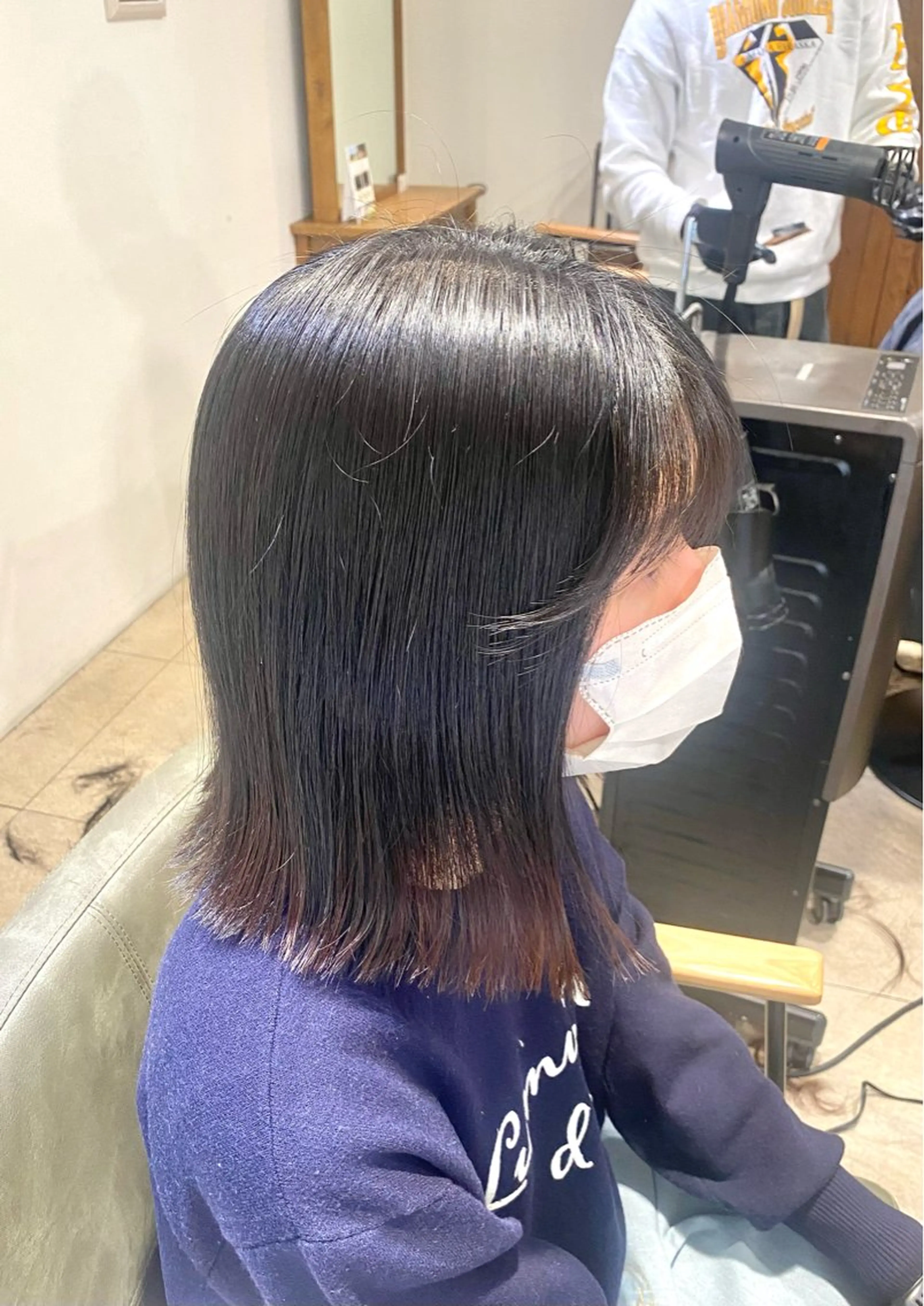 ミディアム LiC えりのヘアスタイル