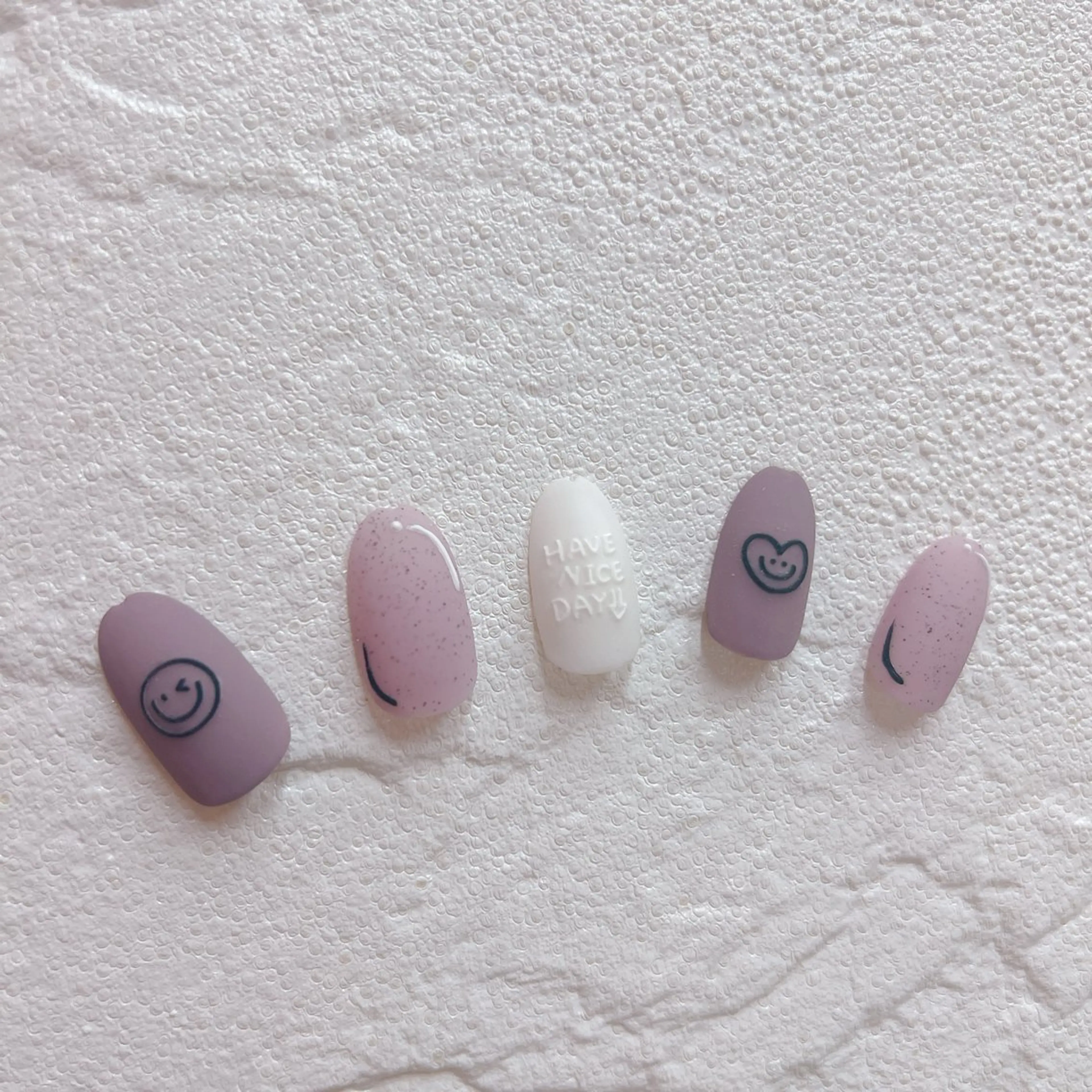 ネイル Emi lyのネイルデザイン