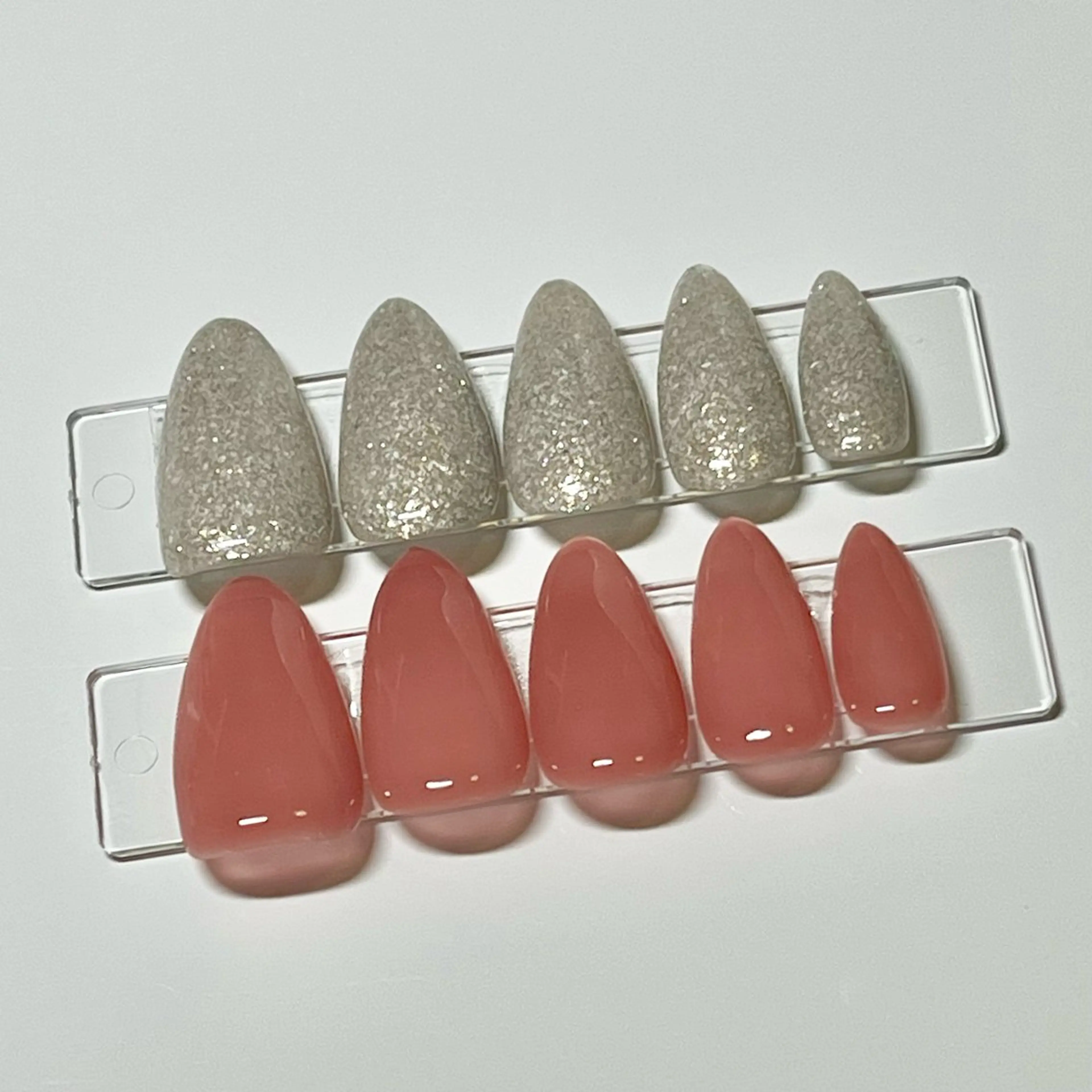 ワンカラー（オフ込み）の写真