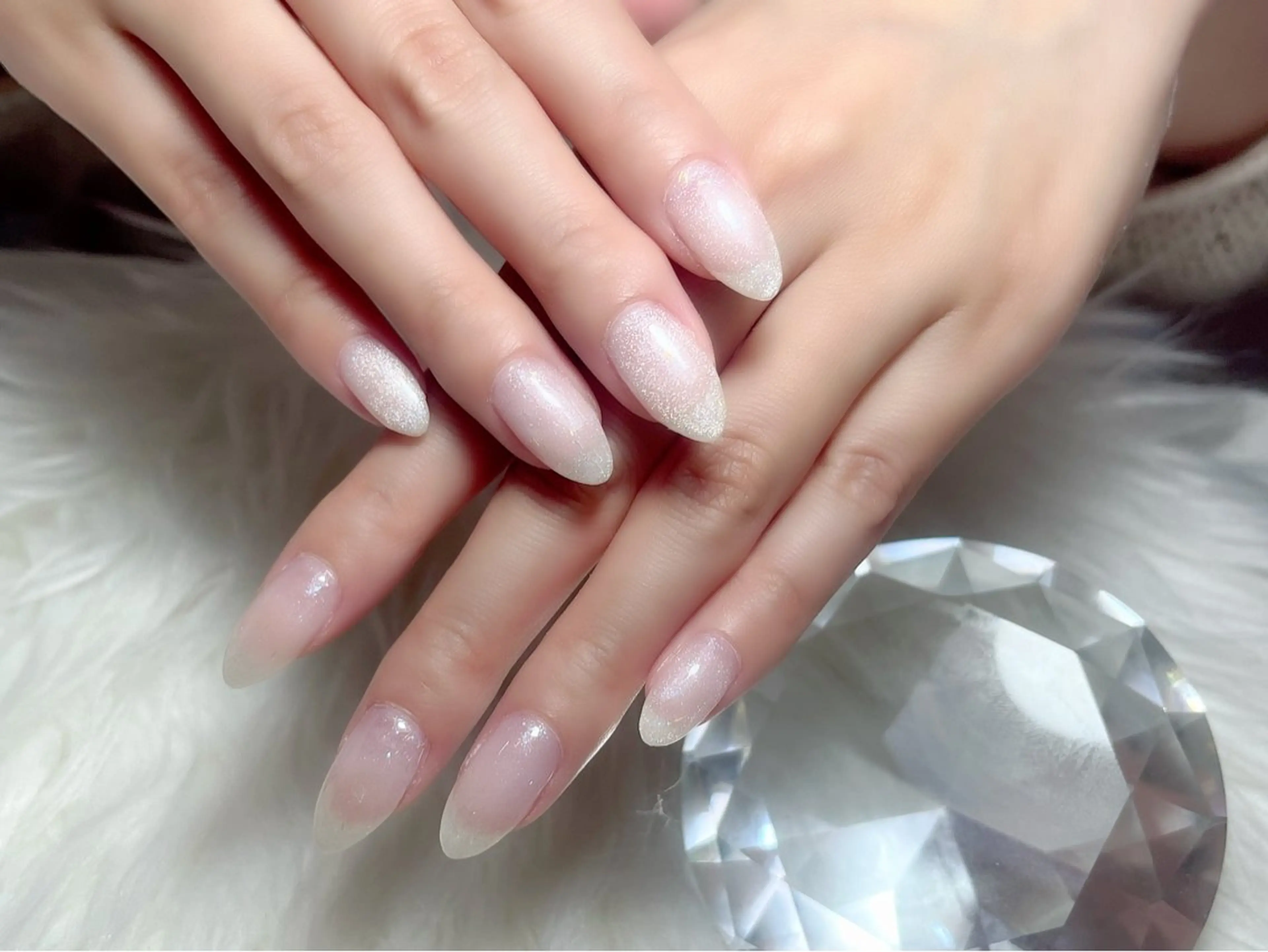 ネイル WHITE NAIL 大島のネイルデザイン