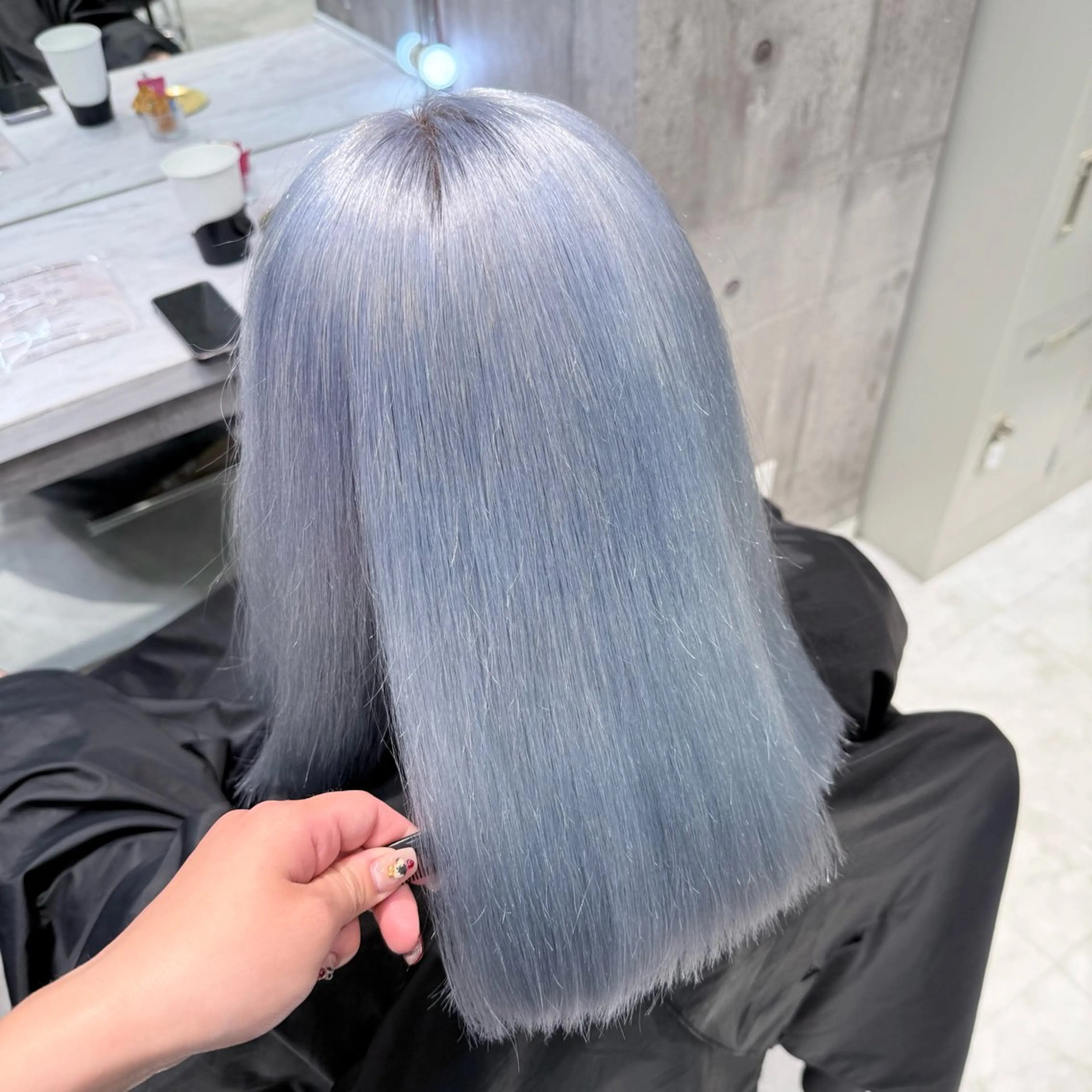 セミロング カラー ヘアカラー トリートメント 【🦋綺麗めハイトー ン🦋】suzunoのヘアスタイル