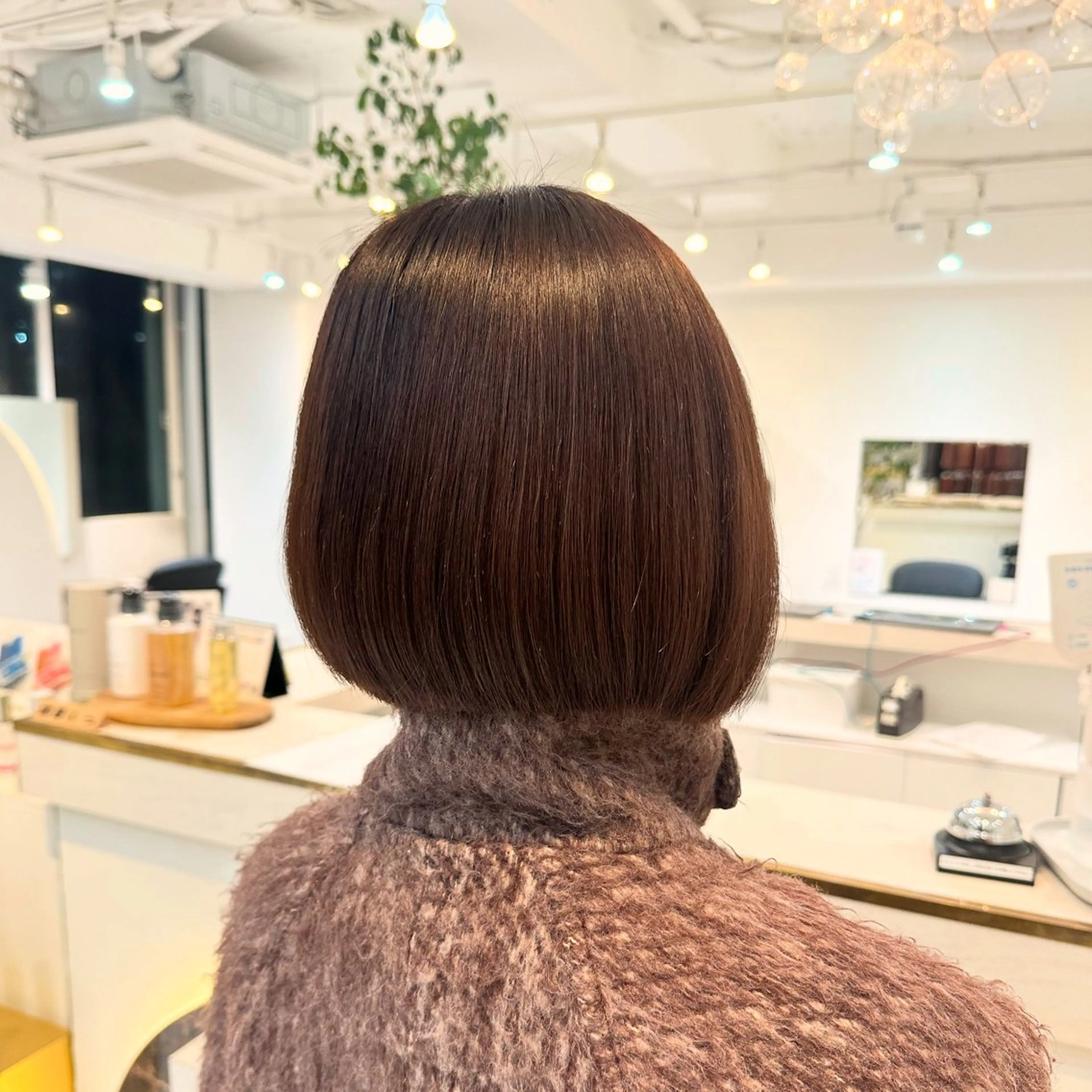 ショート Emuest心斎橋 SAKIのヘアスタイル