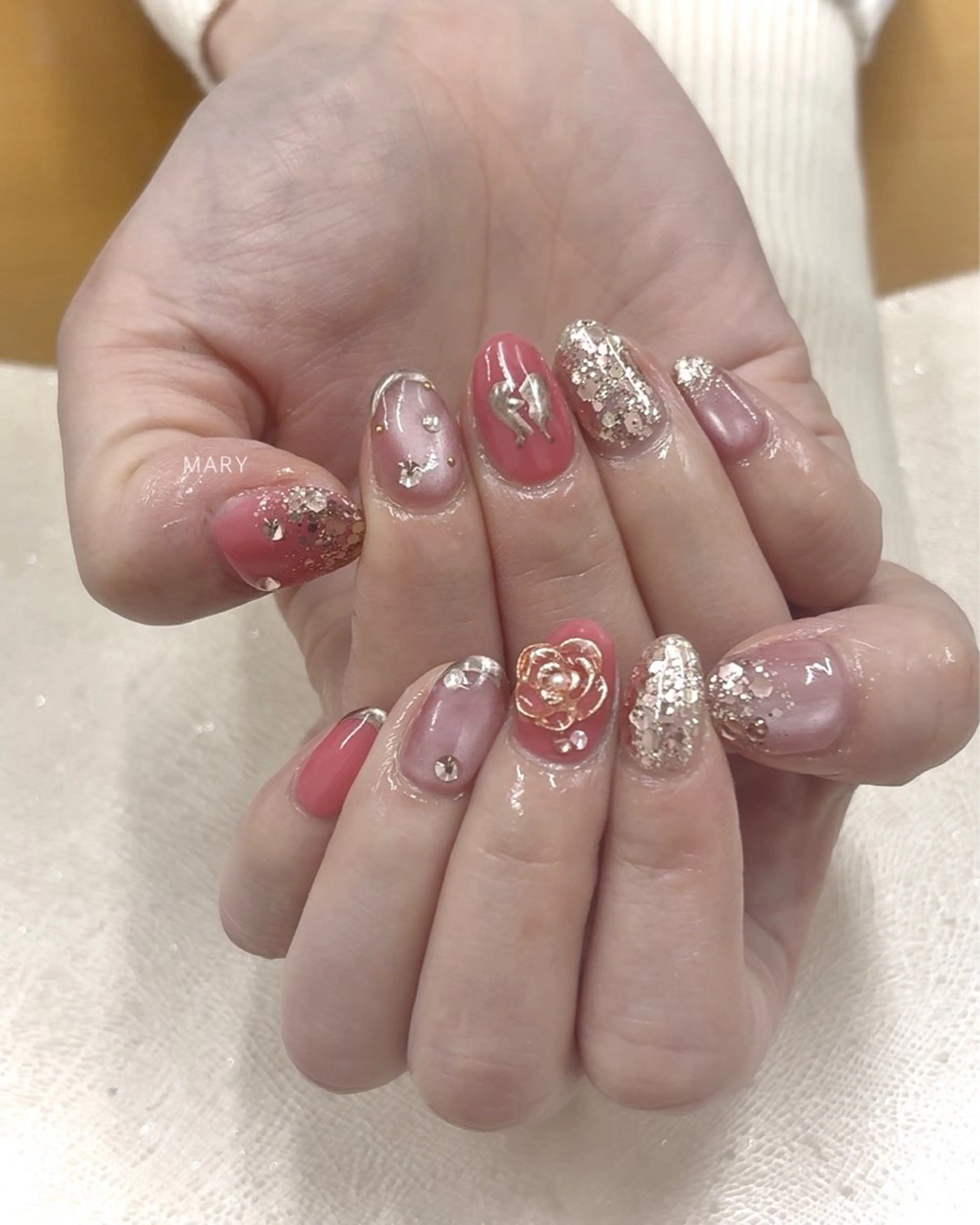 ネイル ラメ(グリッター) マグネットネイル ニュアンスネイル ピンク 春ネイル ハンドネイル Mary nail .narumiのネイルデザイン